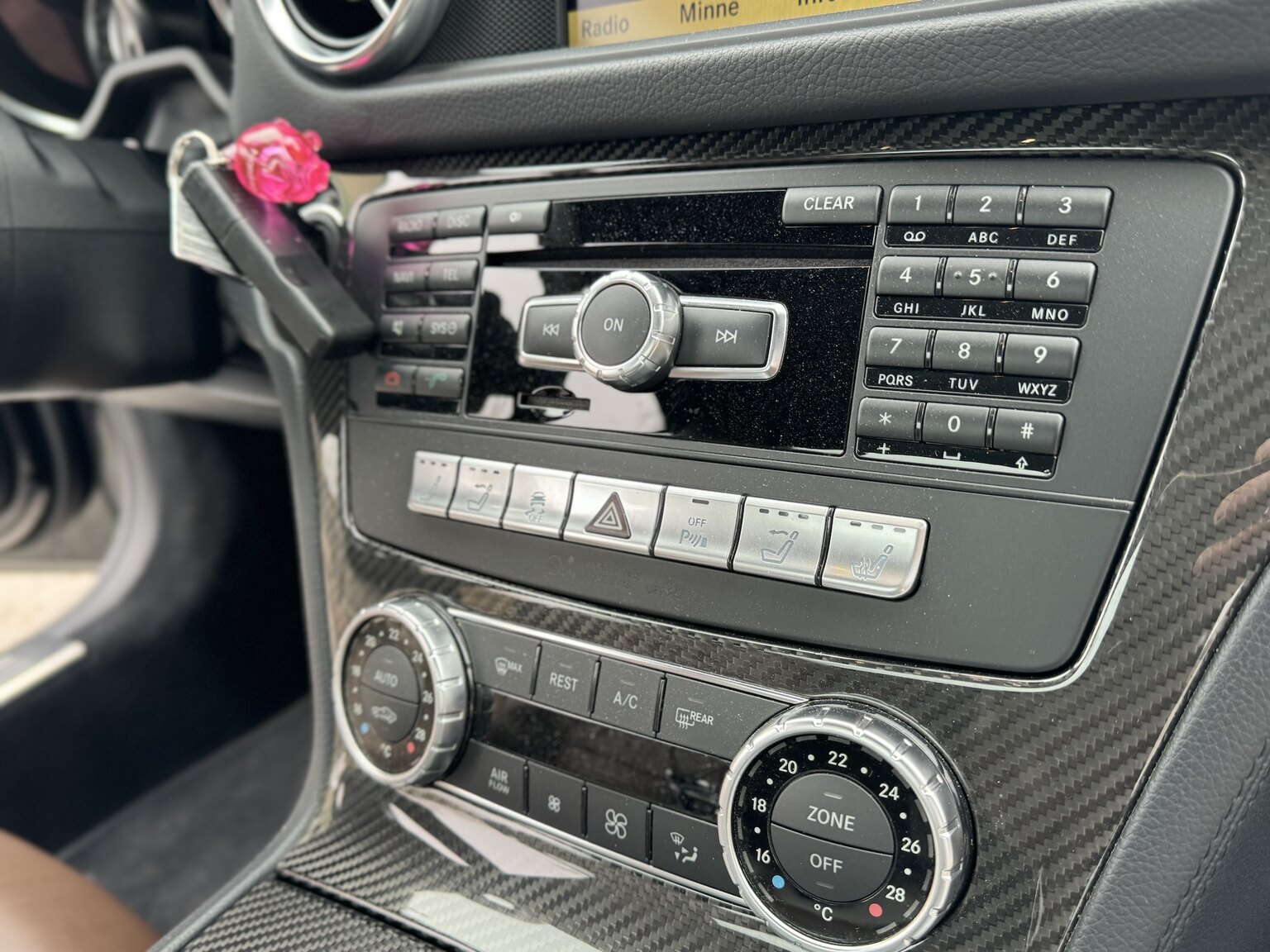 Innenraumfoto von 2013 MERCEDES-BENZ SL 500