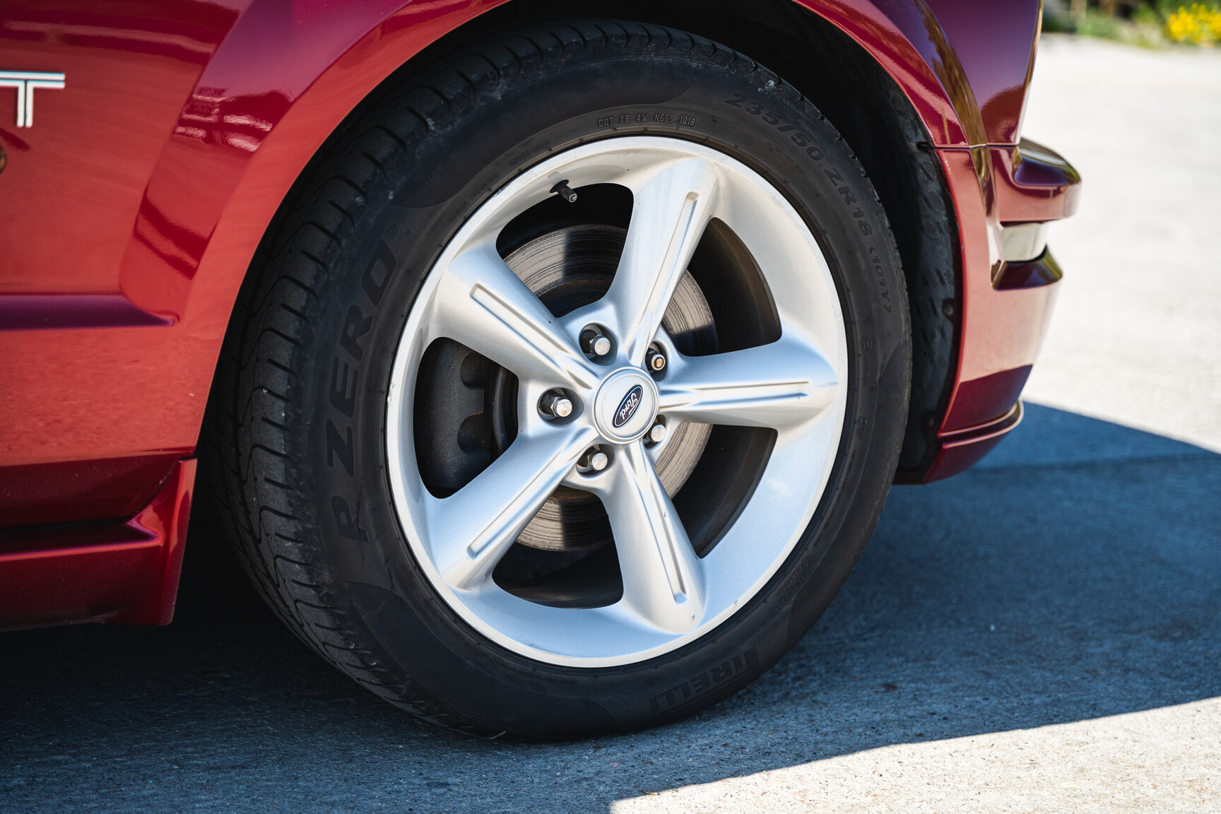 Exteriörbild på 2005 Ford Mustang GT Cabriolet