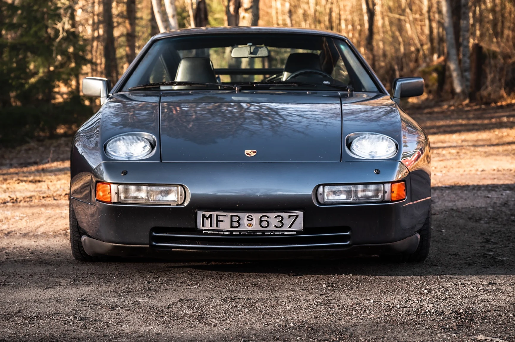 Exteriörbild på 1988 Porsche 928 S4 (4)
