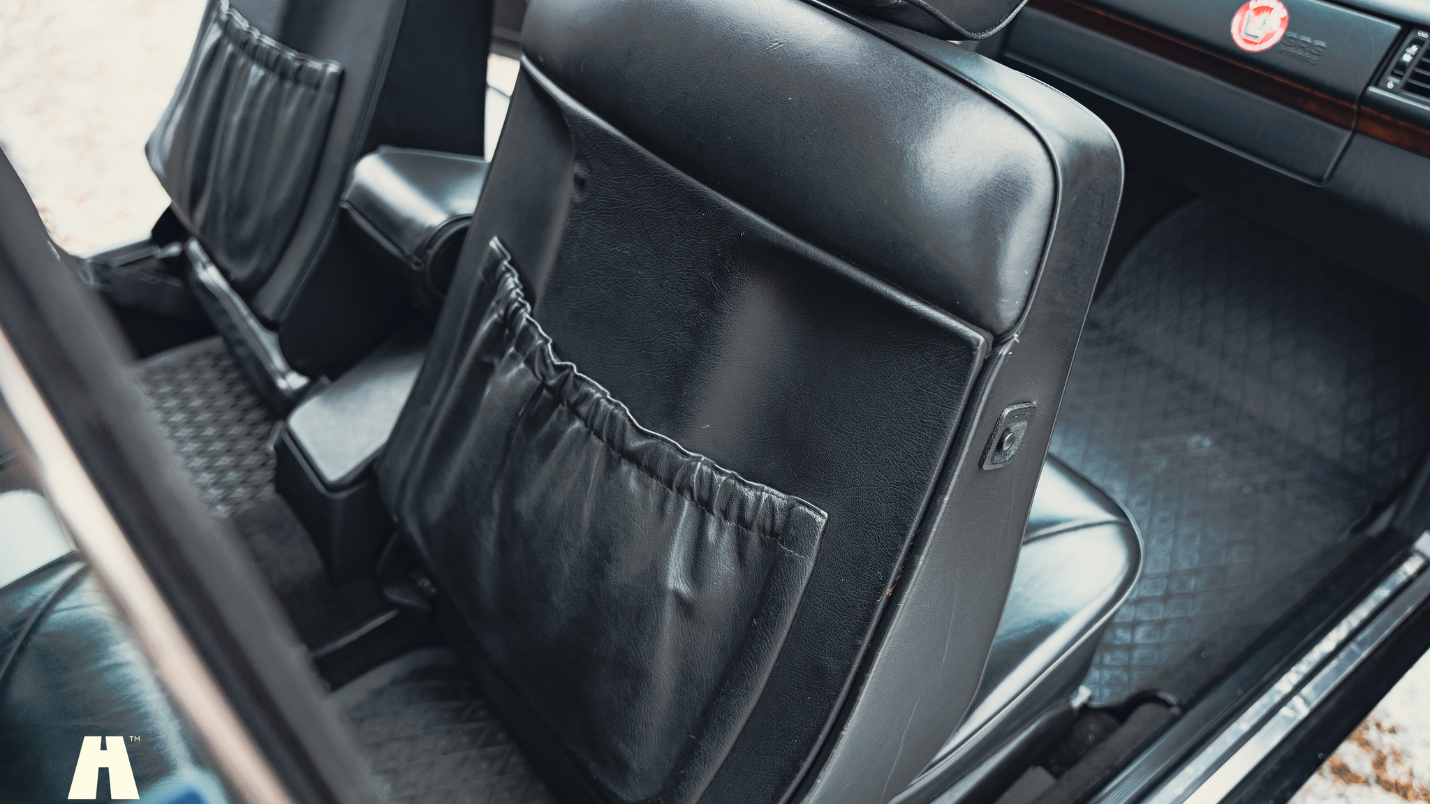 Interior image of 1990 Mercedes 300 CE-24