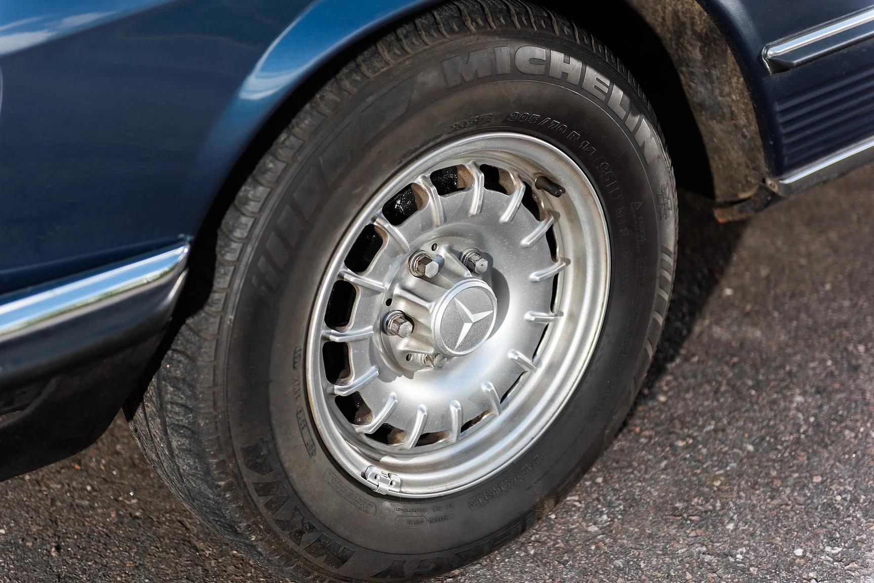 Aussenfoto 1975 Mercedes Benz 350 SL (65)