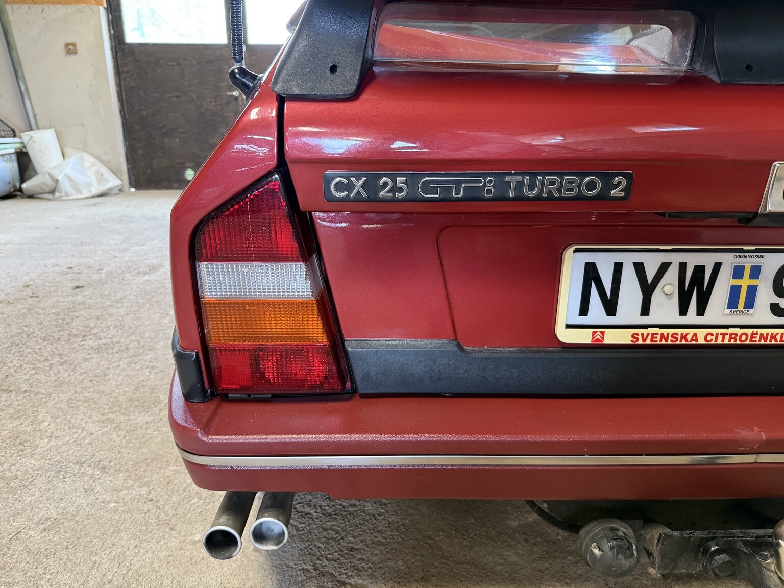 Exterior image of 1988 Citroën CX 25 2.5 GTi Turbo II