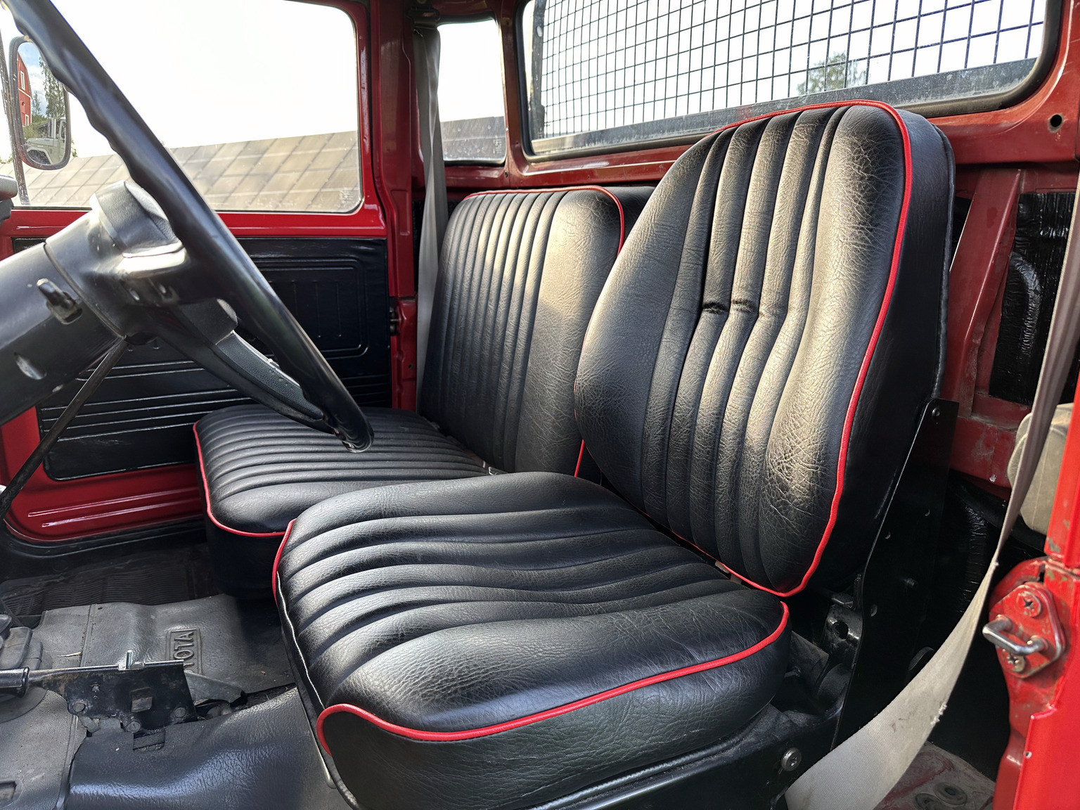 Interiörbild 1982 Toyota Landcruiser Utility (13)