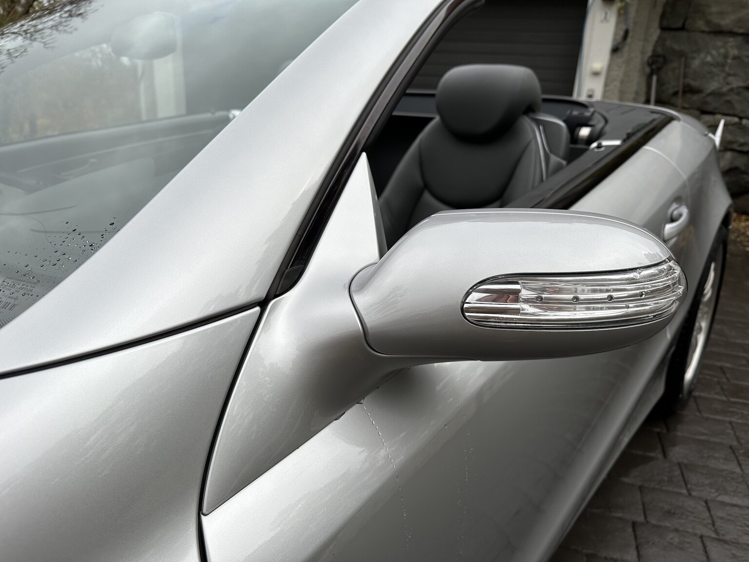 Exteriörbild på 2005 Mercedes-Benz SL 350