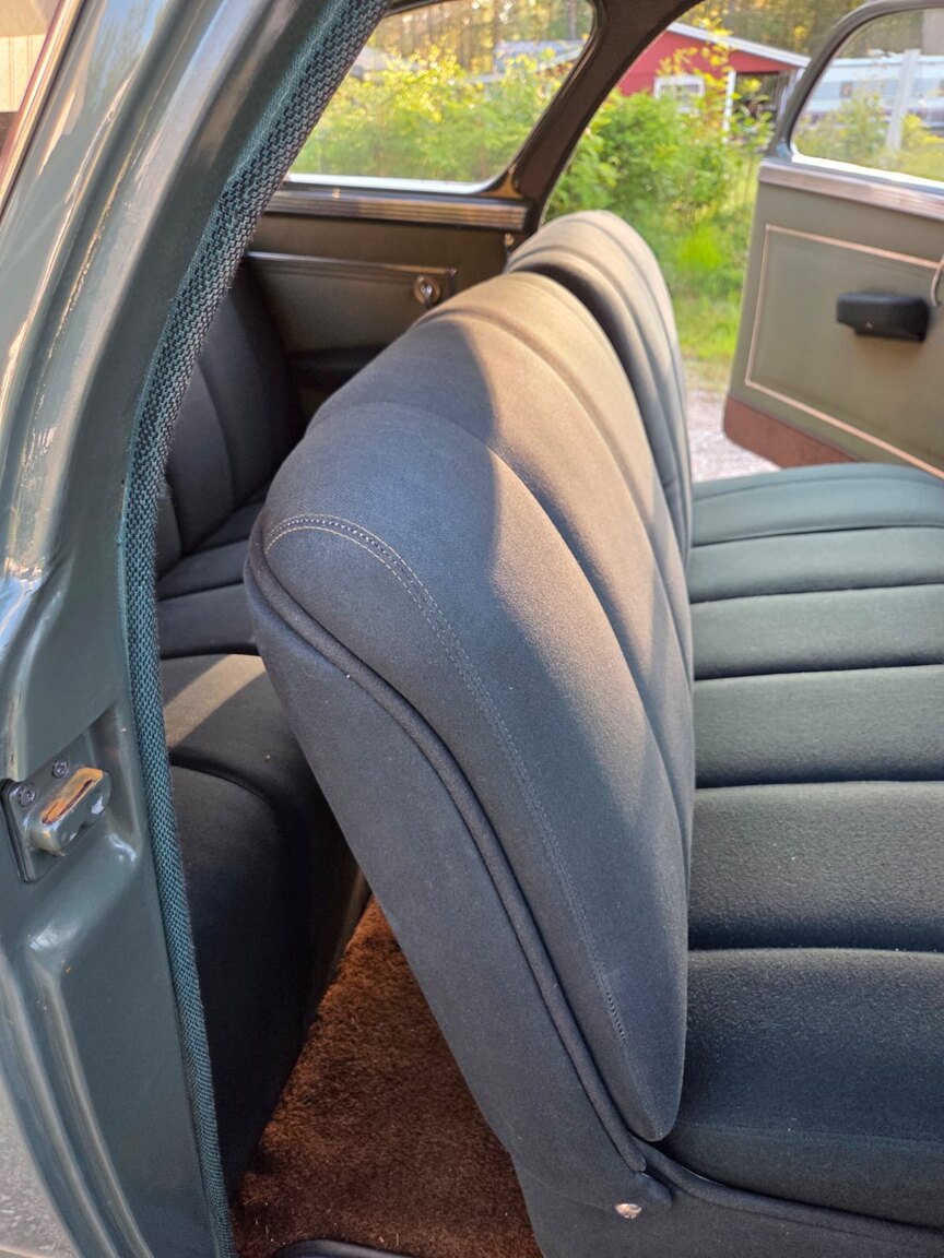 Interior image of 1948 Chrysler Windsor Club Coupé