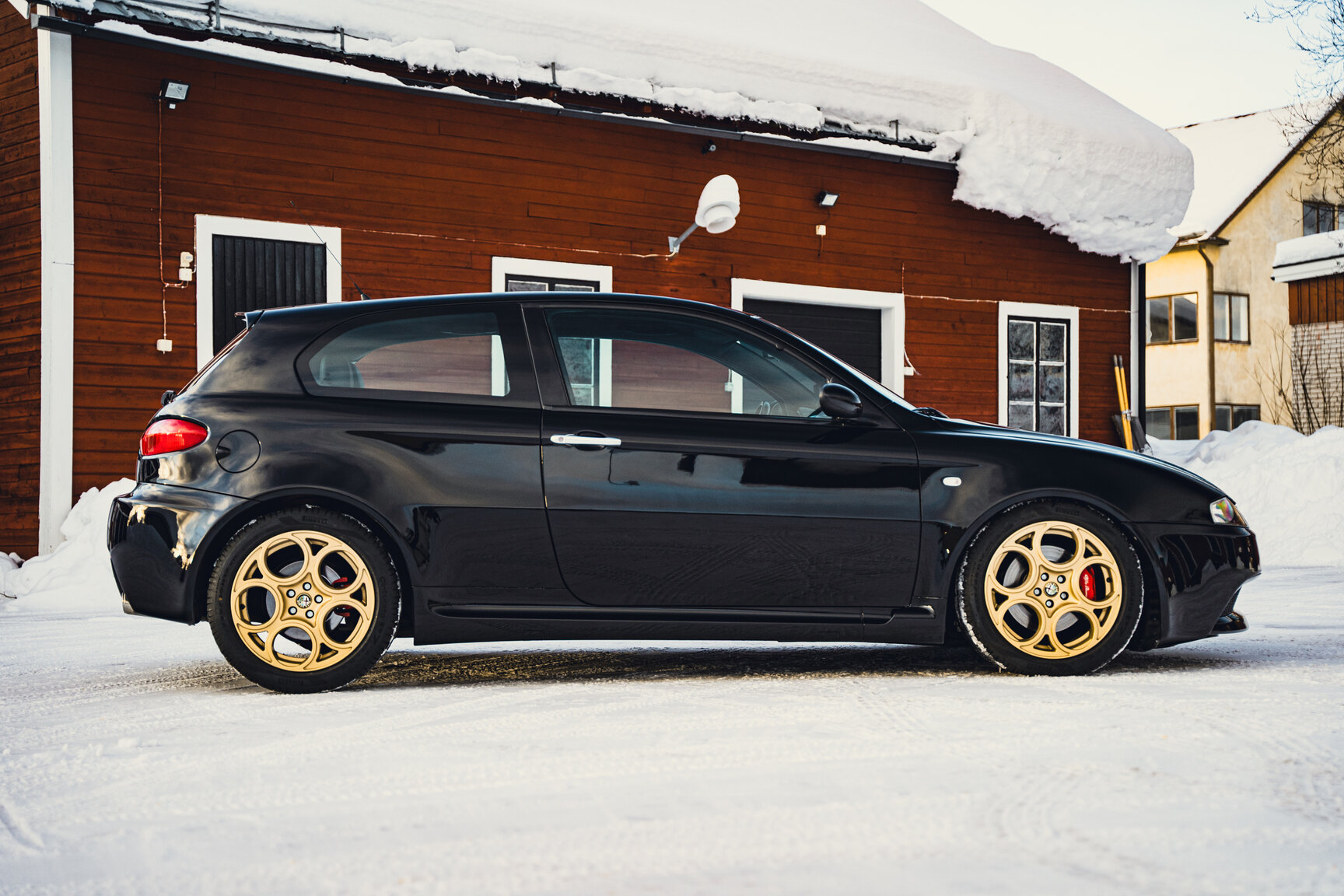 Exteriörbild på 2003 Alfa Romeo 147 GTA