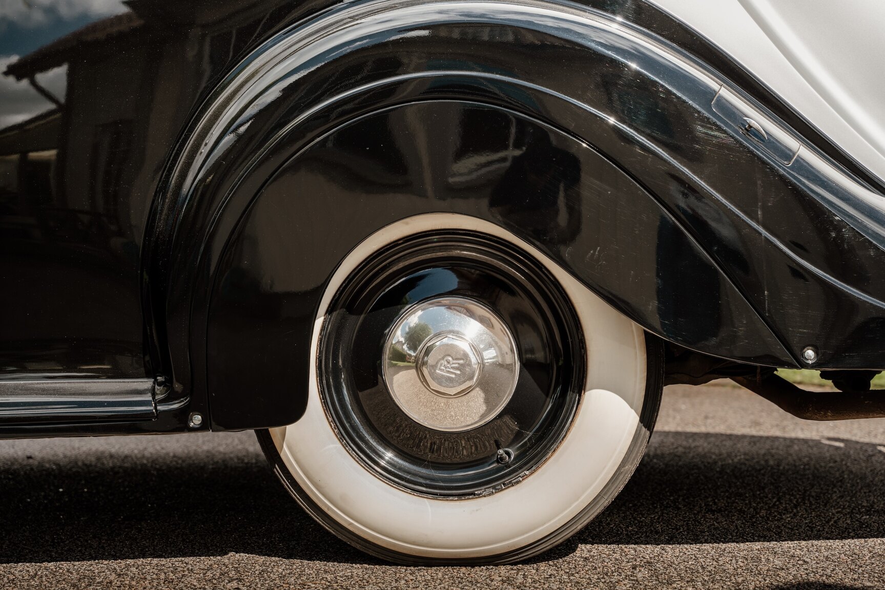 Exterior image of 1949 Rolls Royce Silver Wraith