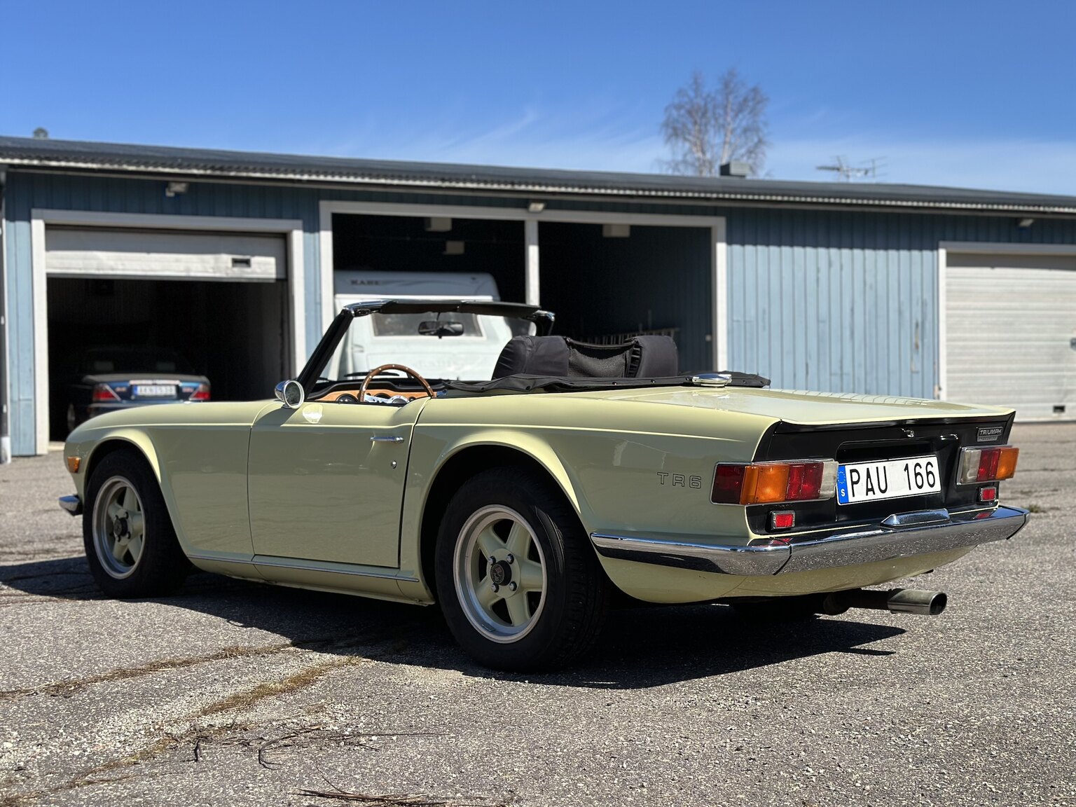 Aussenfoto 1971 Triumph TR6