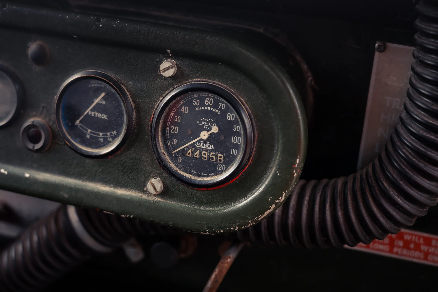Innenraumfoto von 1953 Land Rover Series 1 Soft Top (19)