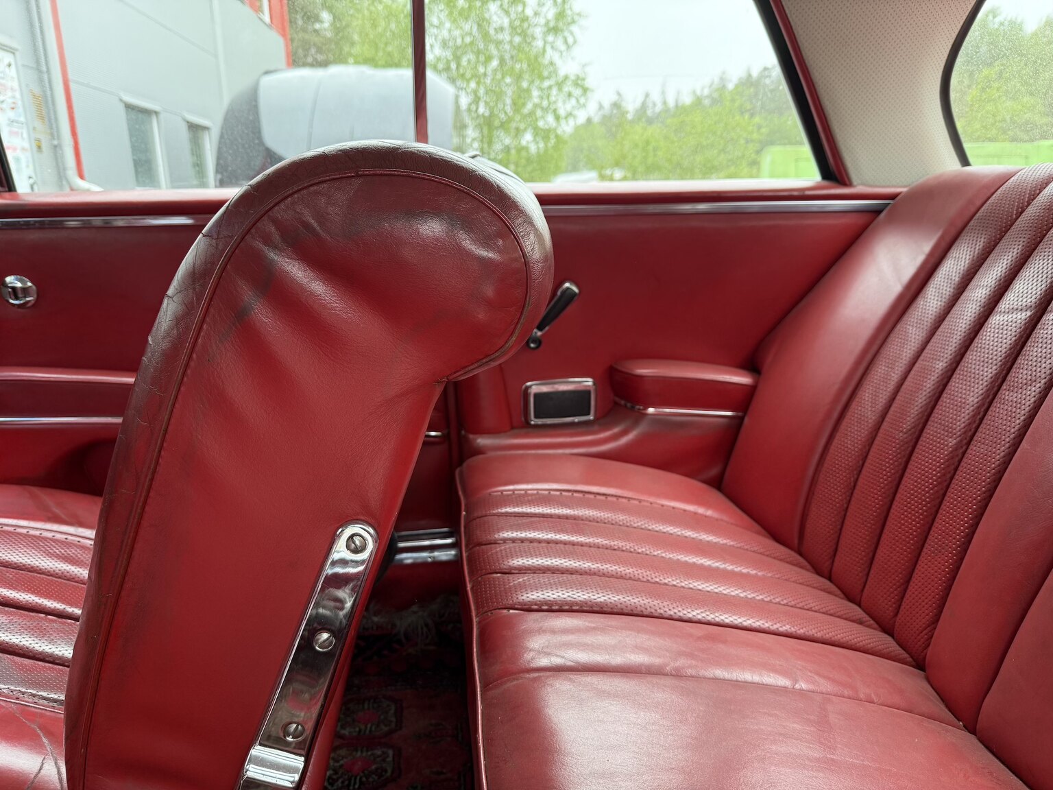 Interiörbild 1963 Mercedes-Benz 220 SE