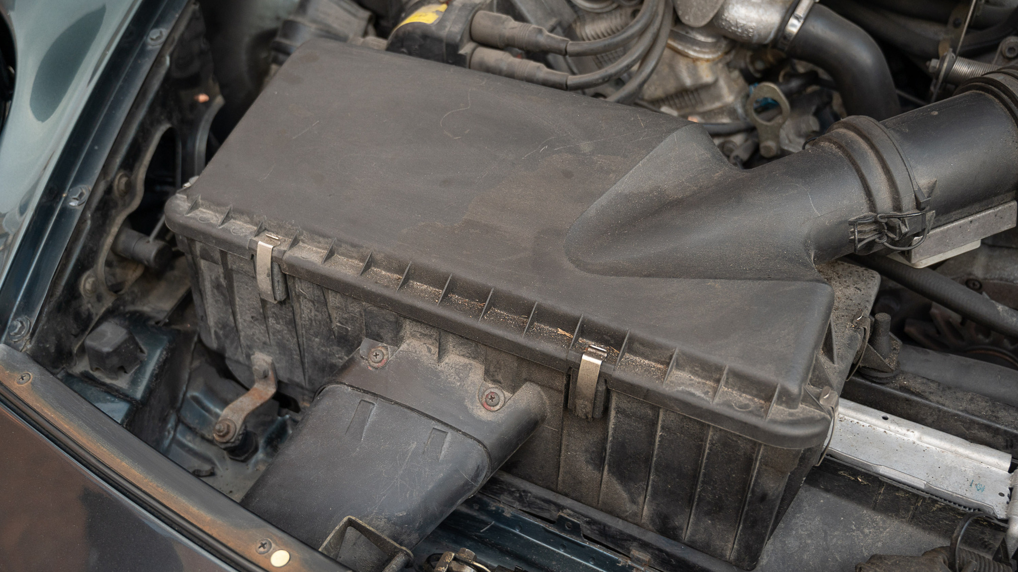 Image of 1995 Porsche 968 mechanics