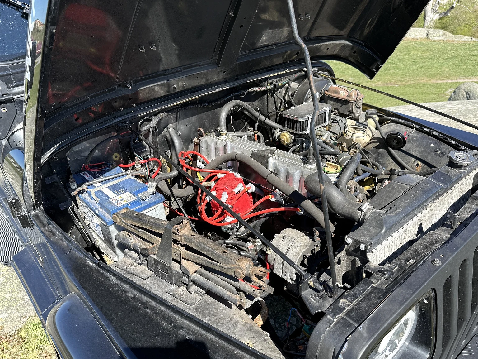 Image of 1990 Jeep Wrangler Islander (2) mechanics