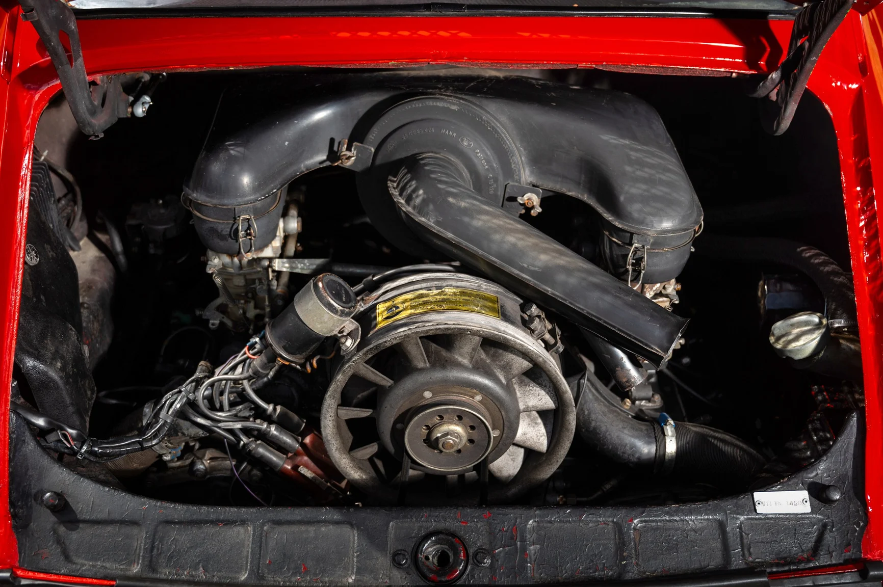 Image of 1971 Porsche 911 T (1) mechanics