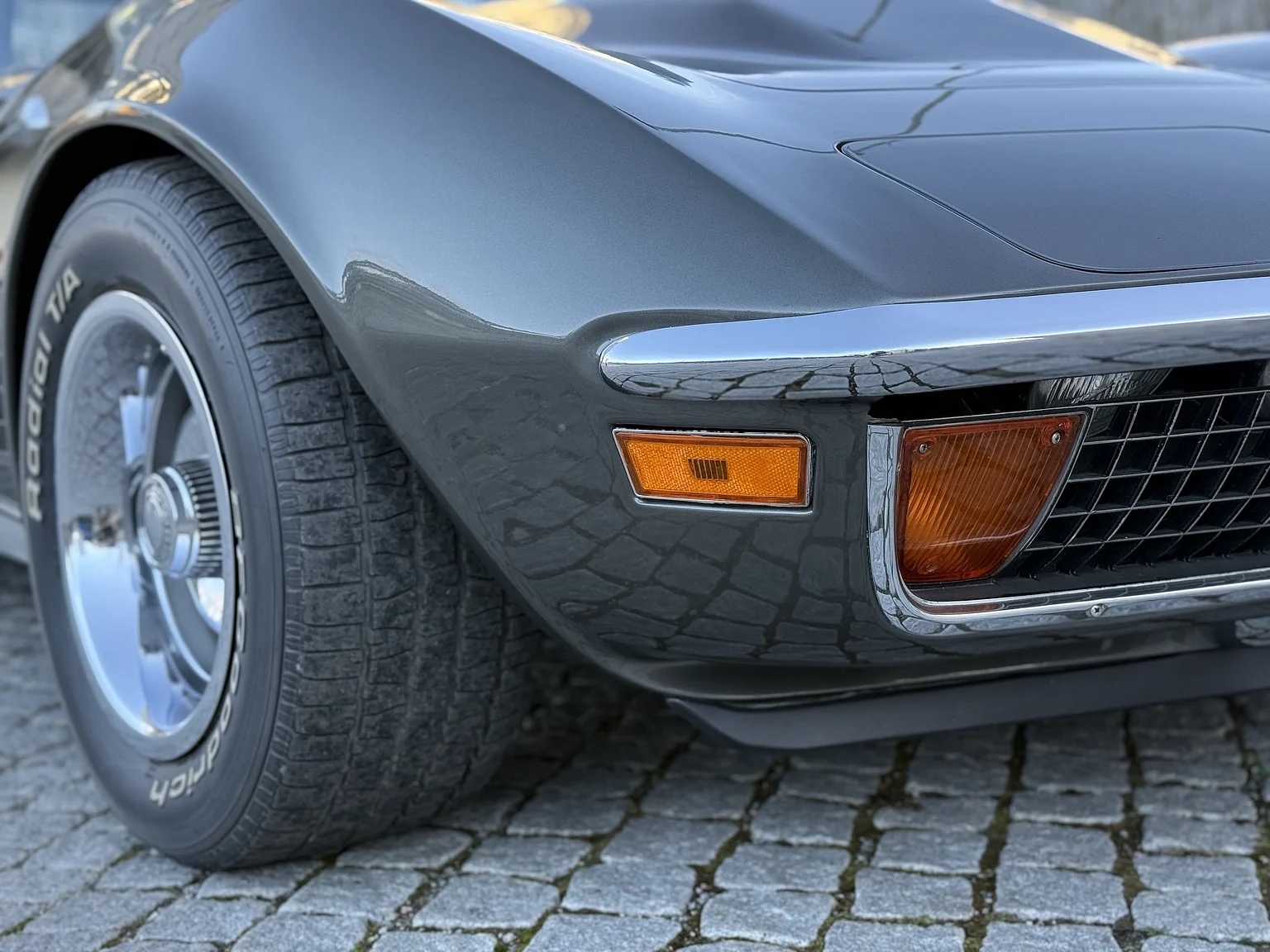 Exterior image of 1971 Chevrolet Corvette Stingray Special 598 cui V8 795 hk (45)
