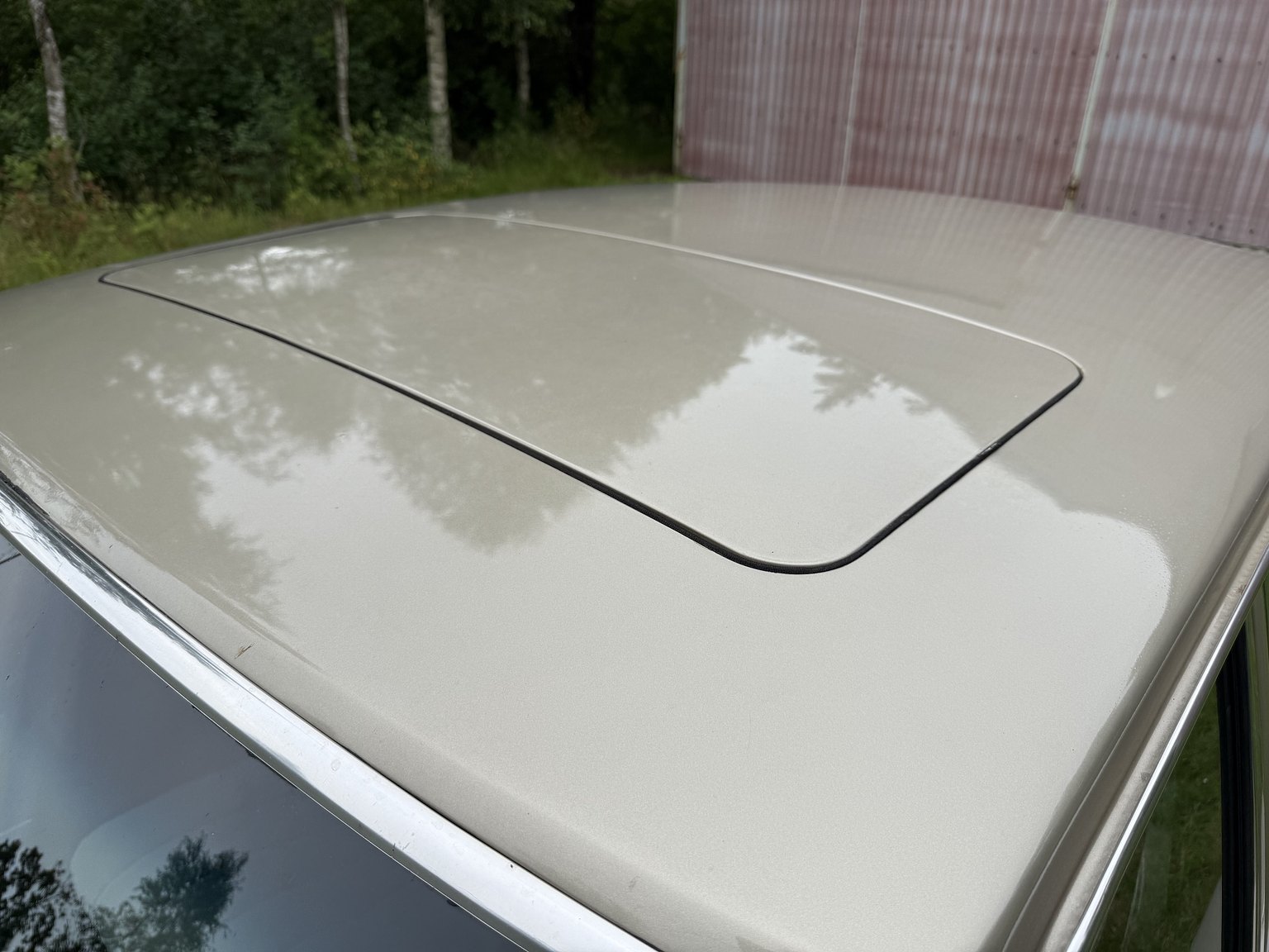 Exterior image of 1976 Volvo 264 V6 GL Automatisk