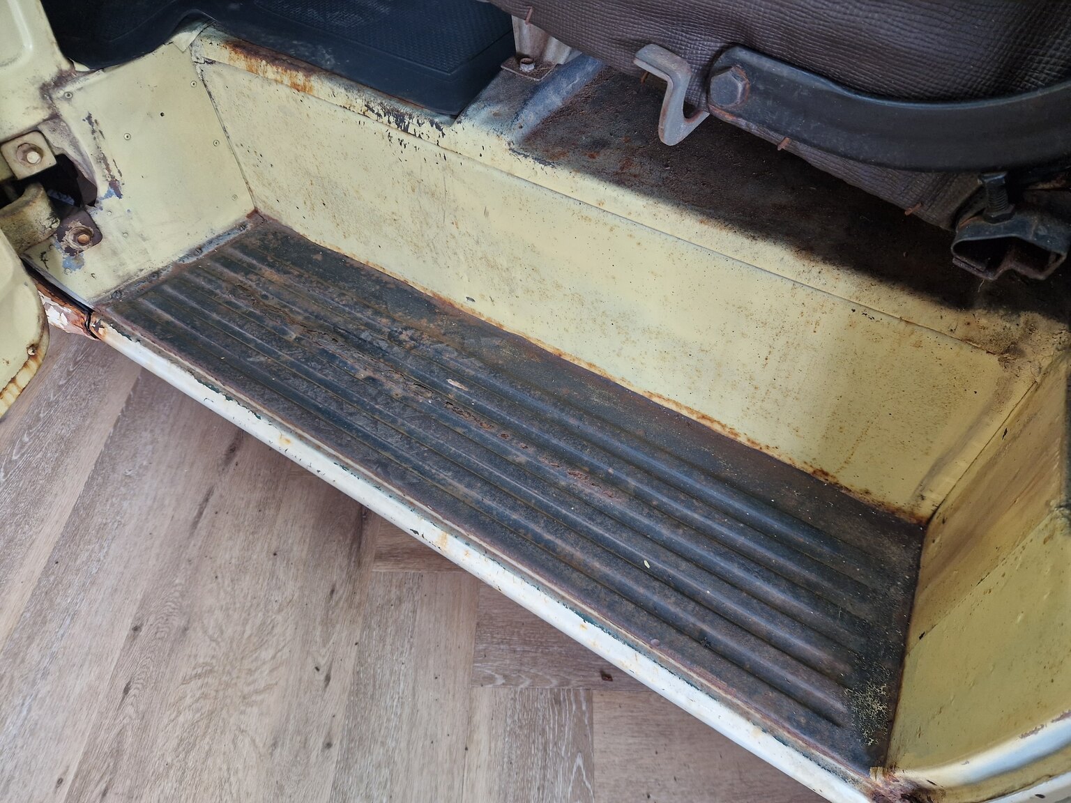 Interior image of Chevrolet Apache (SÅLD PÅ PLATS) 