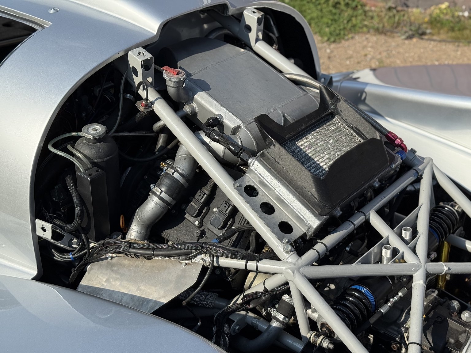 Image of 2016 Bentley EXP Speed 8 (Replica) mechanics