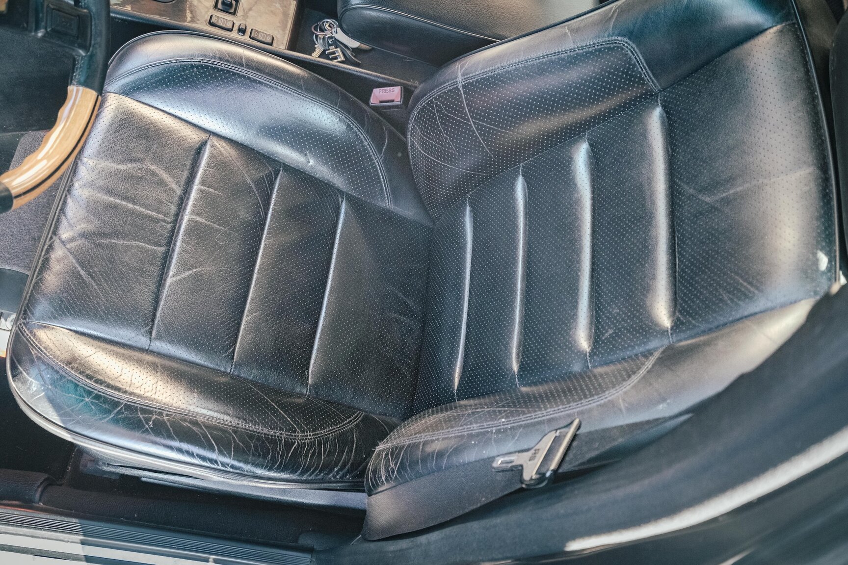 Interiörbild 1991 Mercedes-Benz 300E-24 (6)