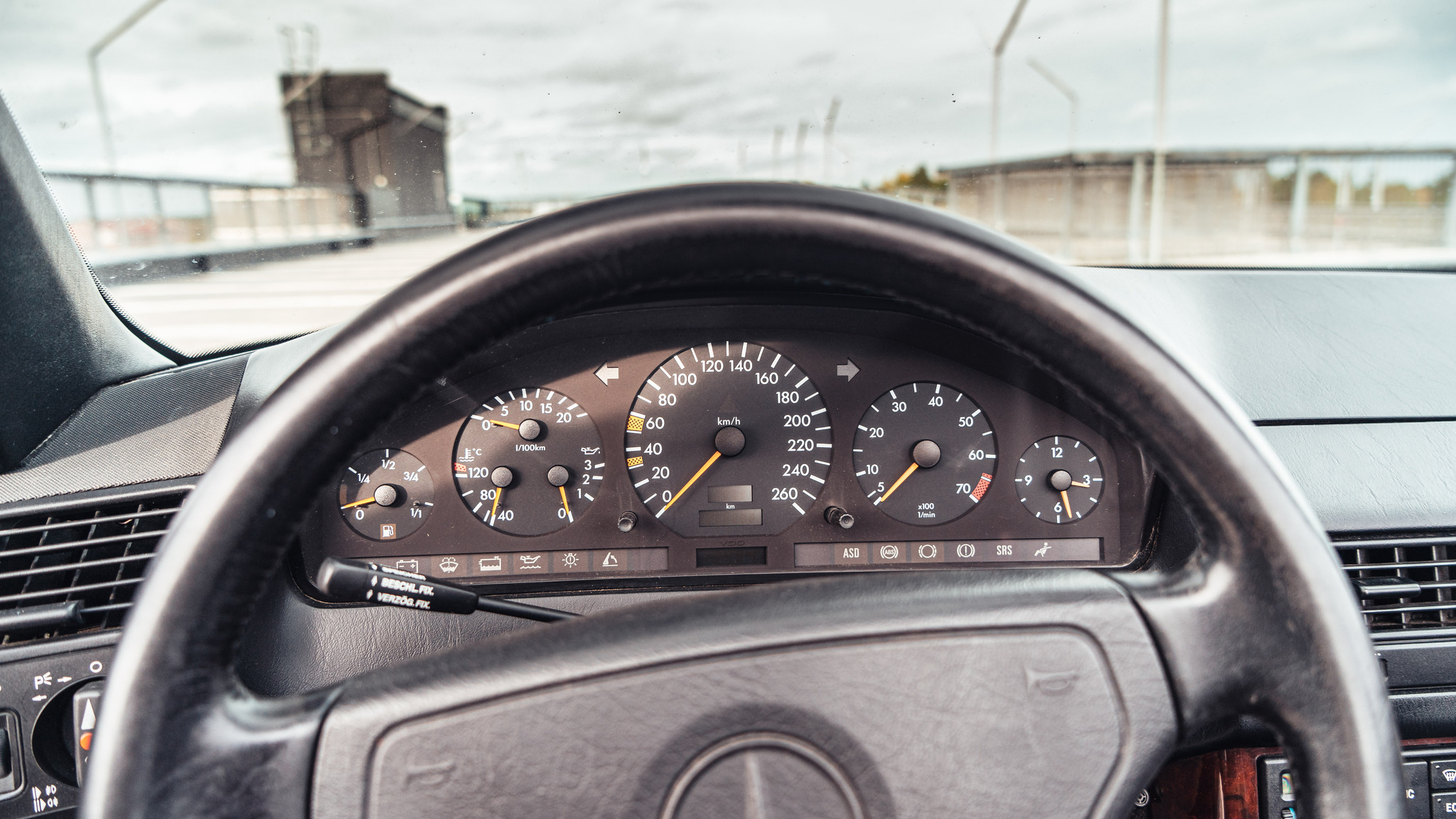 Innenraumfoto von 1994 Mercedes SL320 (R129)  (5)