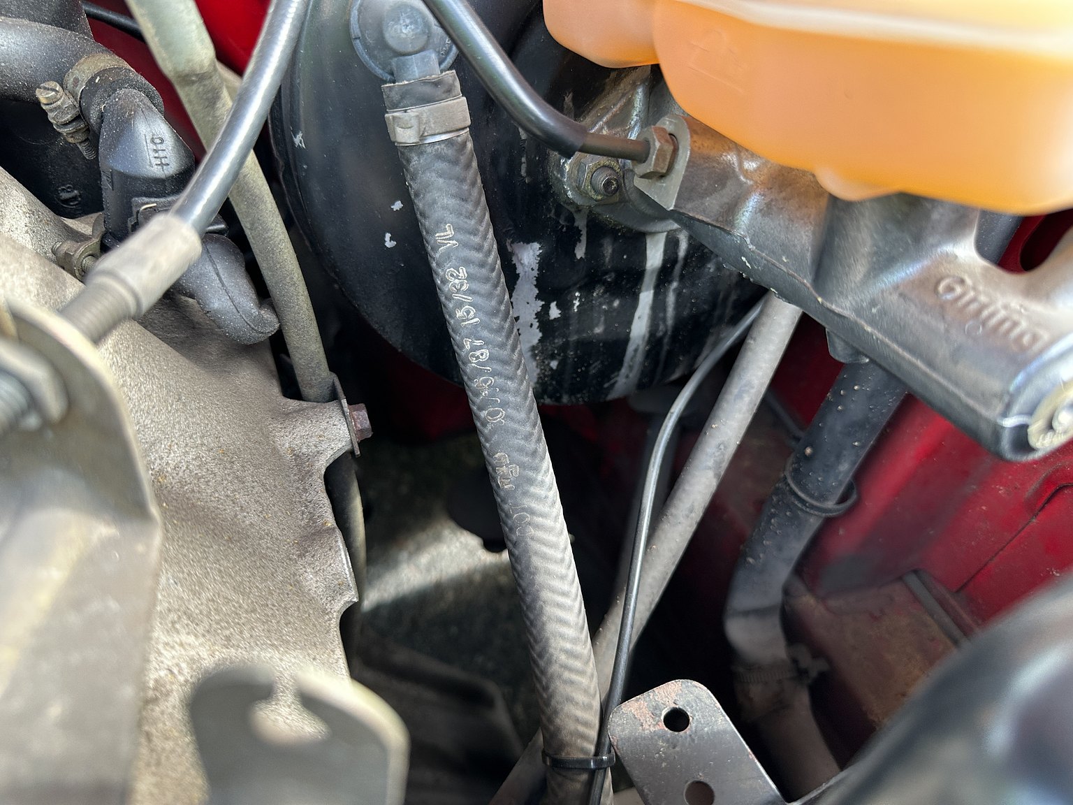 Image of 1988 Porsche 944 mechanics