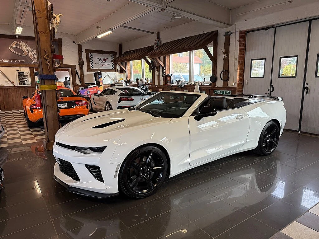 Bild von 2018 Chevrolet Camaro (1)