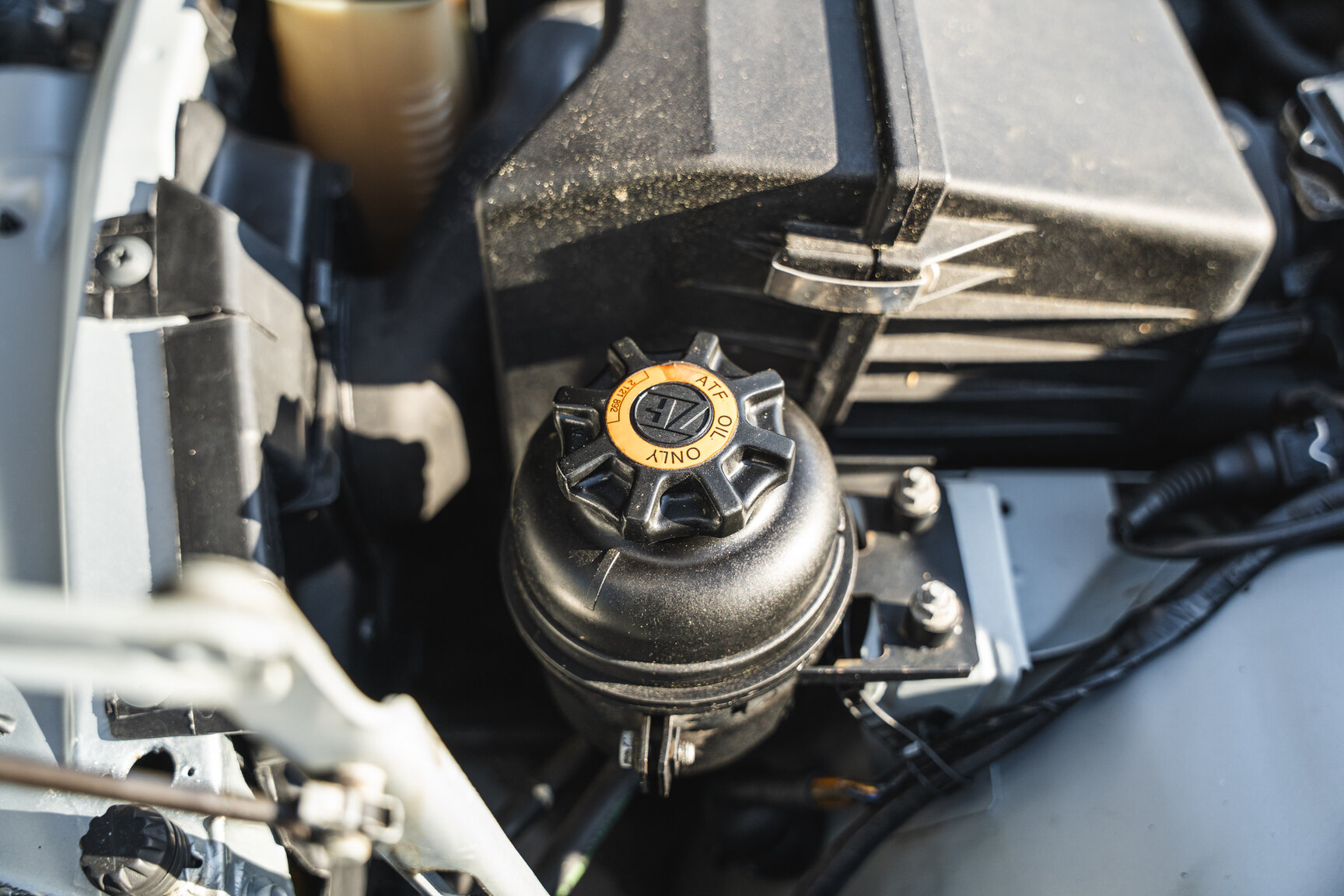 Image of 1994 BMW 520i E34 mechanics