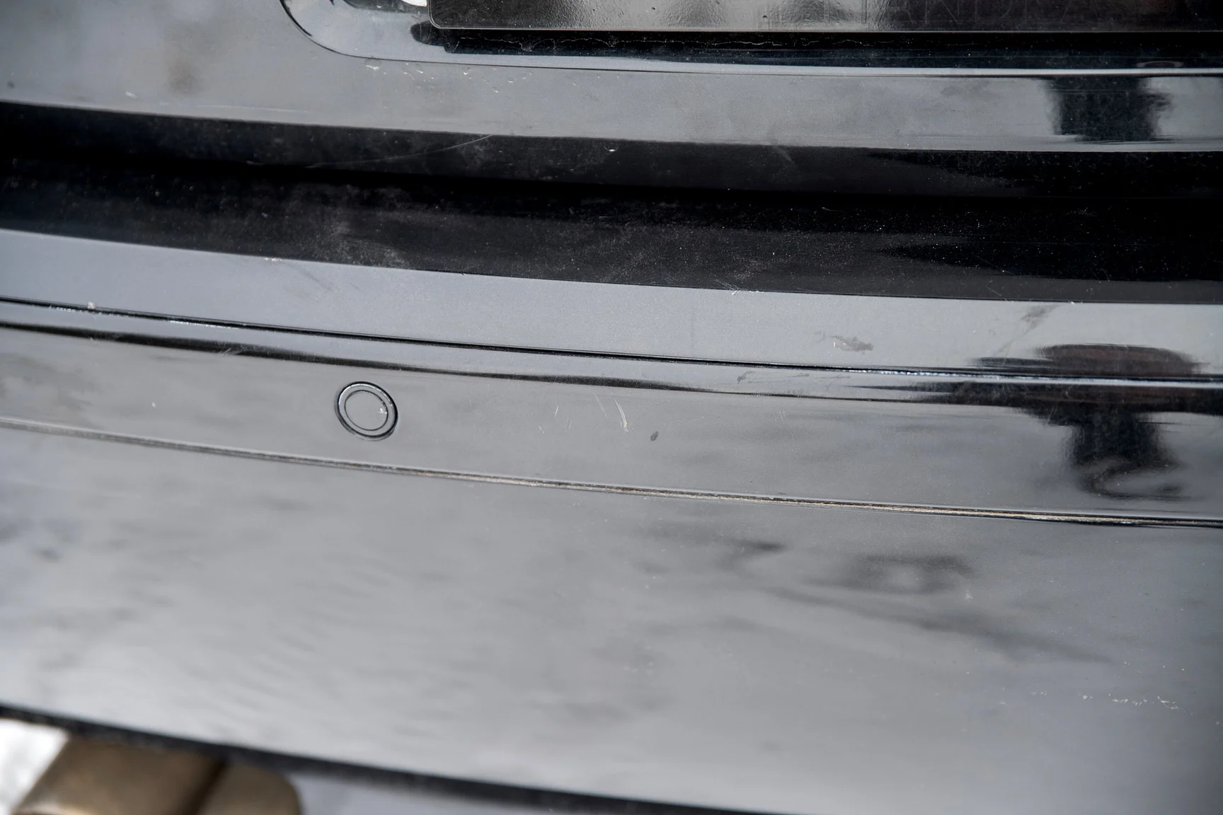 Exterior image of 2002 BMW  745 iA (51)