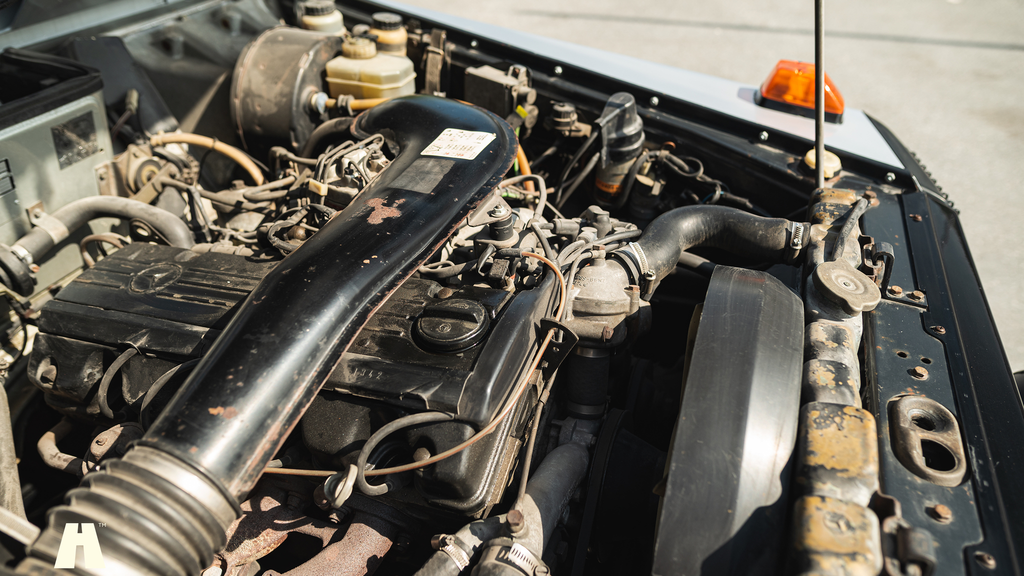 Image of 1985 Mercedes 230GE Cabrio mechanics