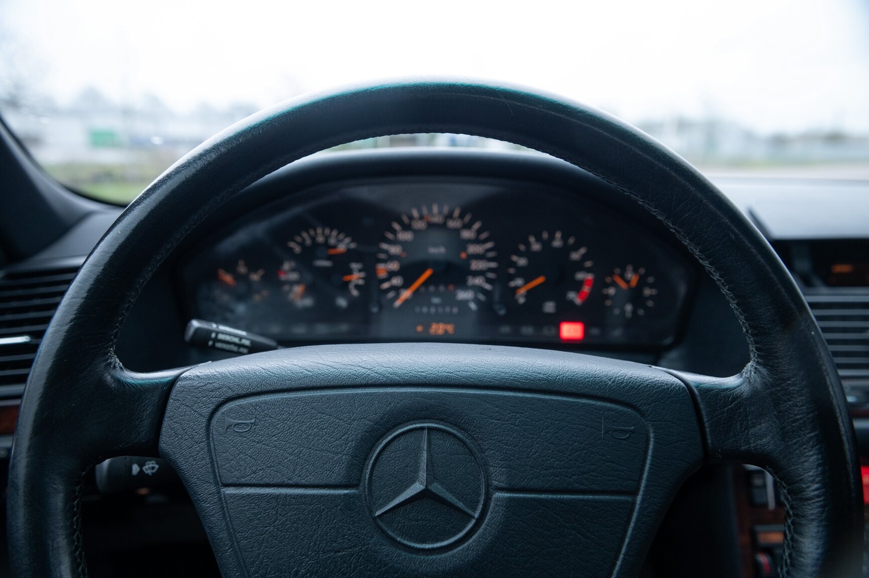 Innenraumfoto von 1992 Mercedes-Benz 500 SE