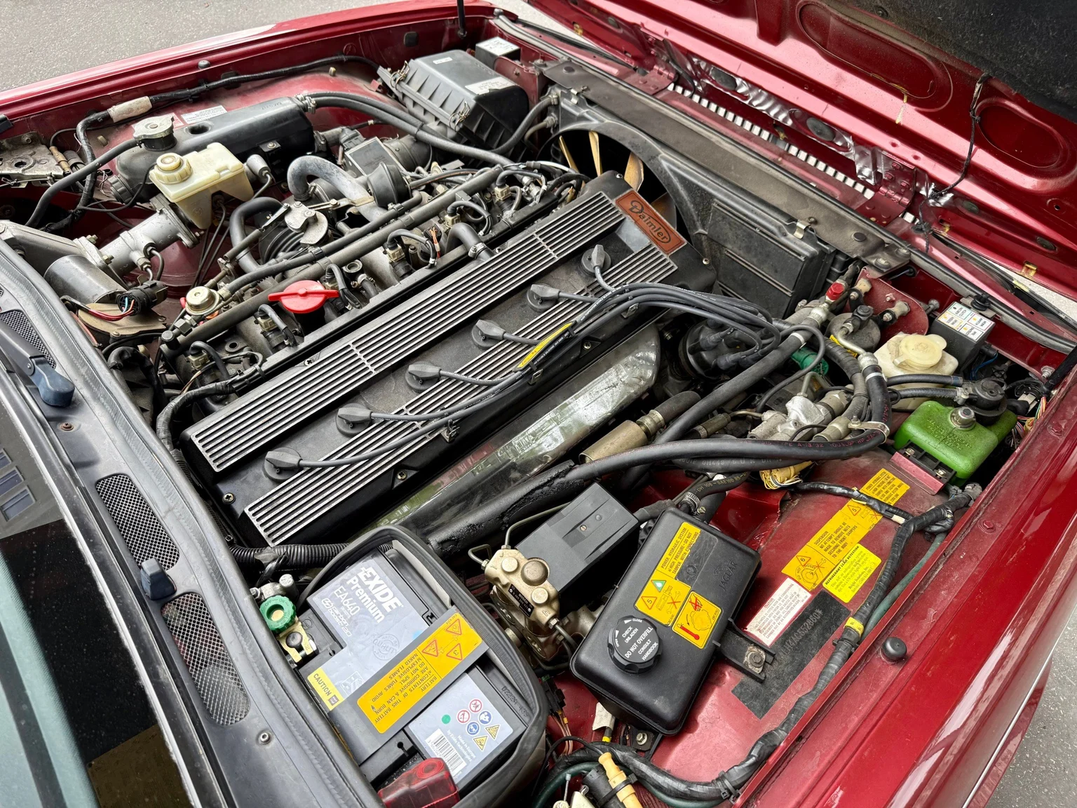 Image of 1988 Daimler Six mechanics (17)