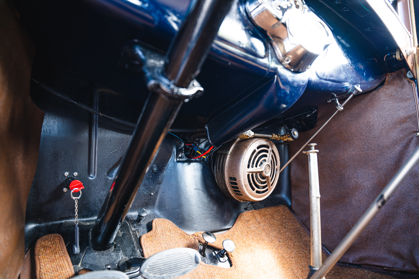 Innenraumfoto von 1931 Ford A Luxe Sedan (20)