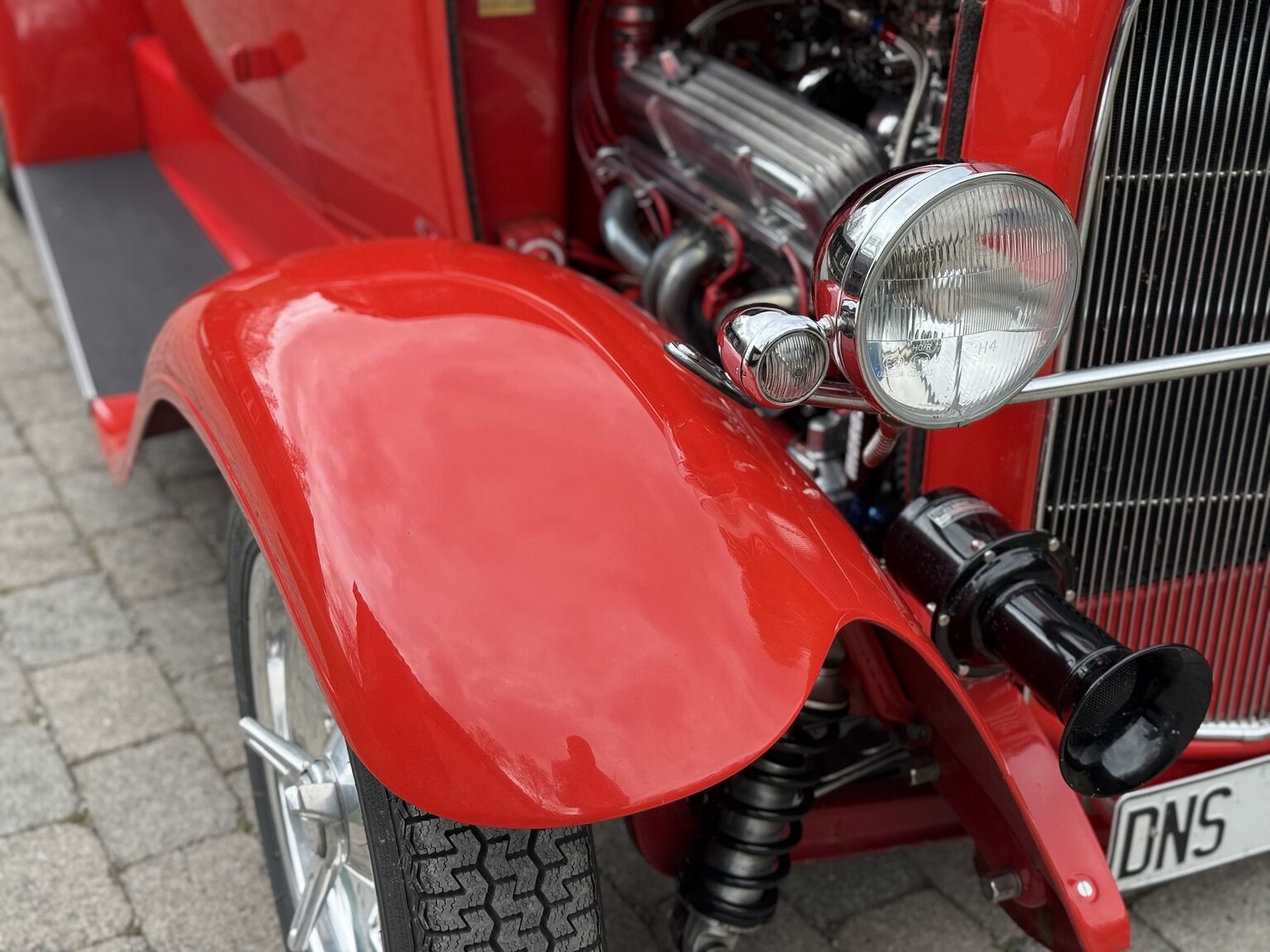 Exterior image of 1931 Ford Model A Coupé Hot Rod