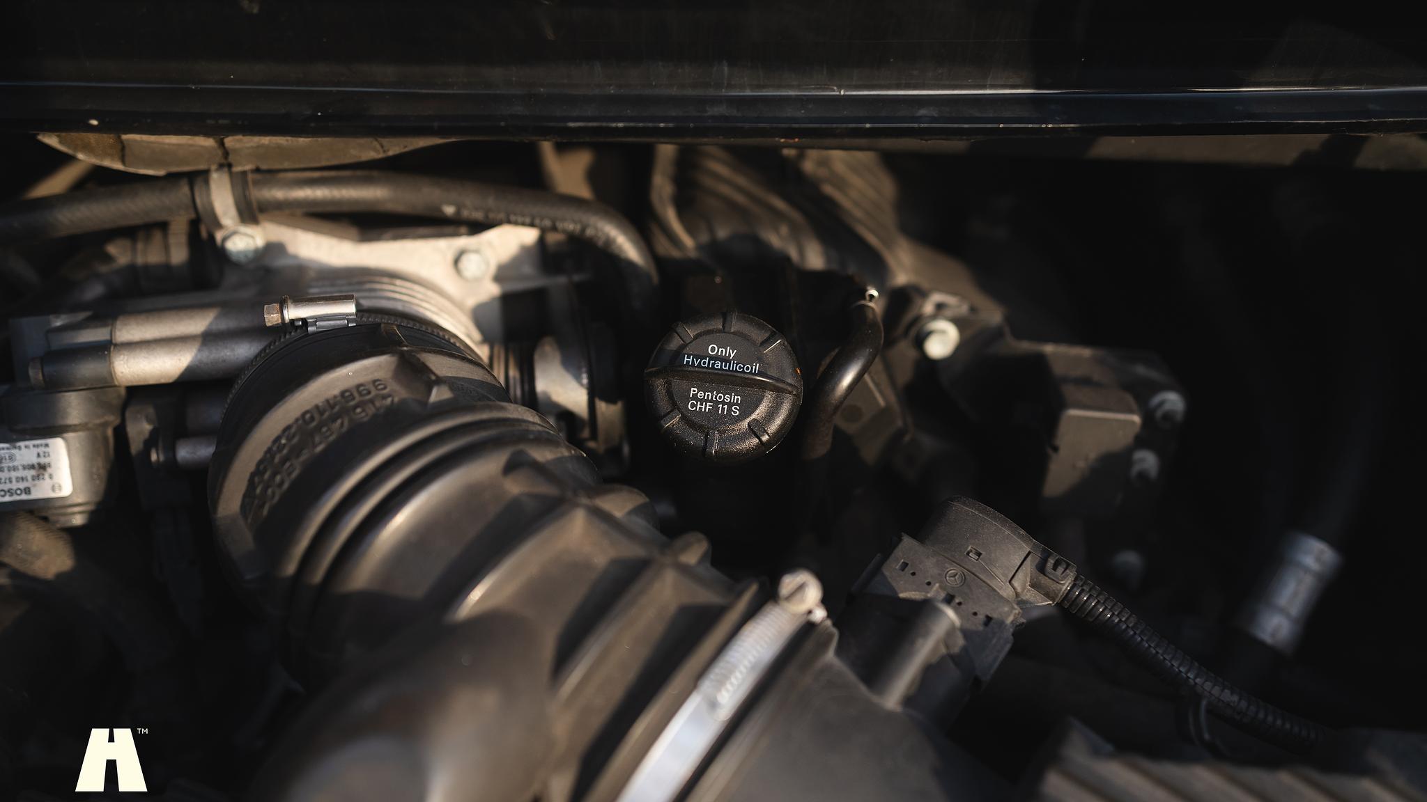 Image of 1998 Porsche 996 Carrera 2 “Clubsport” mechanics
