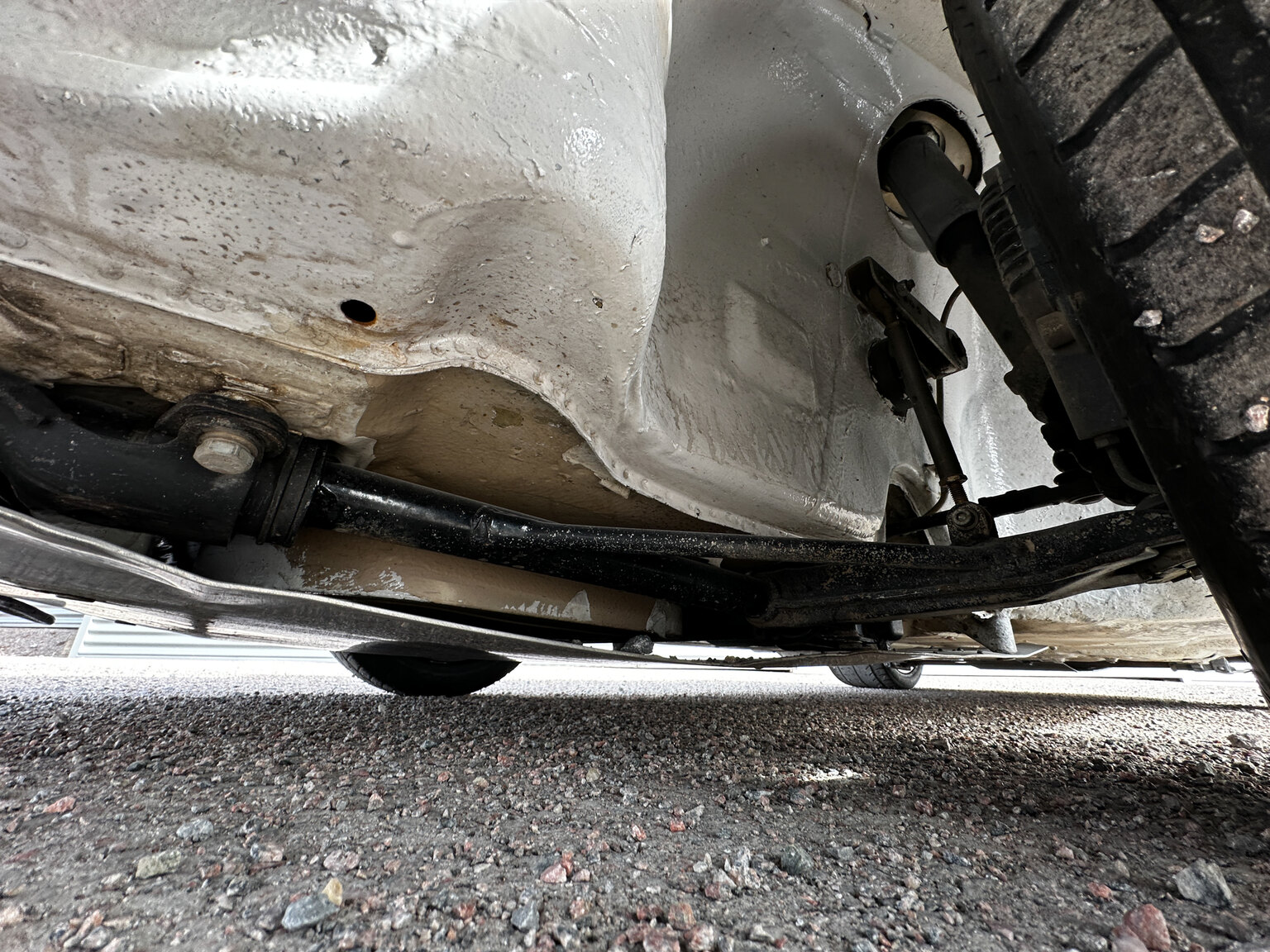 Image of 1977 Porsche 911 RSR Rallycar mechanics