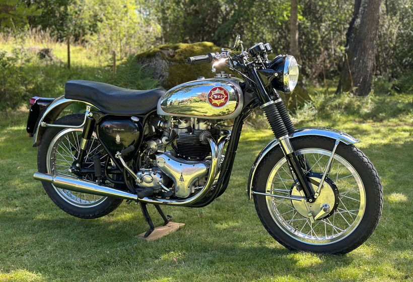1954  BSA A10 Deluxe