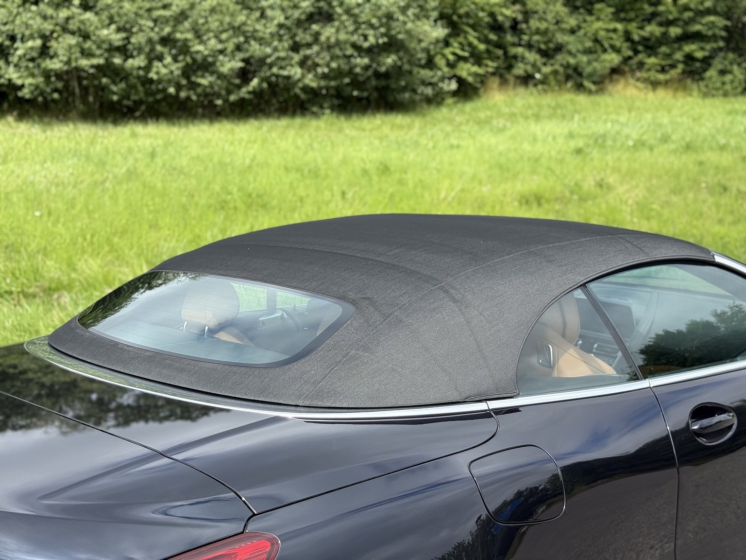 Exterior image of 2019 BMW M850i xDrive Convertible Steptronic