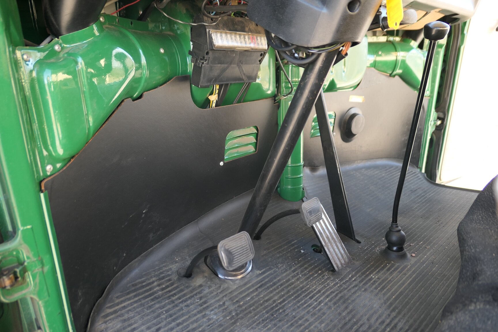 Interiörbild 1975 Volkswagen Transporter 1600 Minibuss