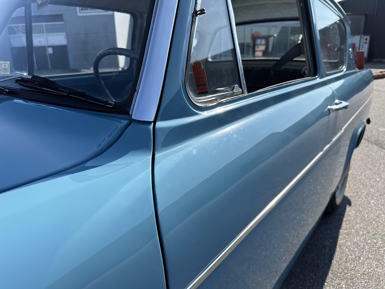 Exteriörbild på 1961 Ford Anglia