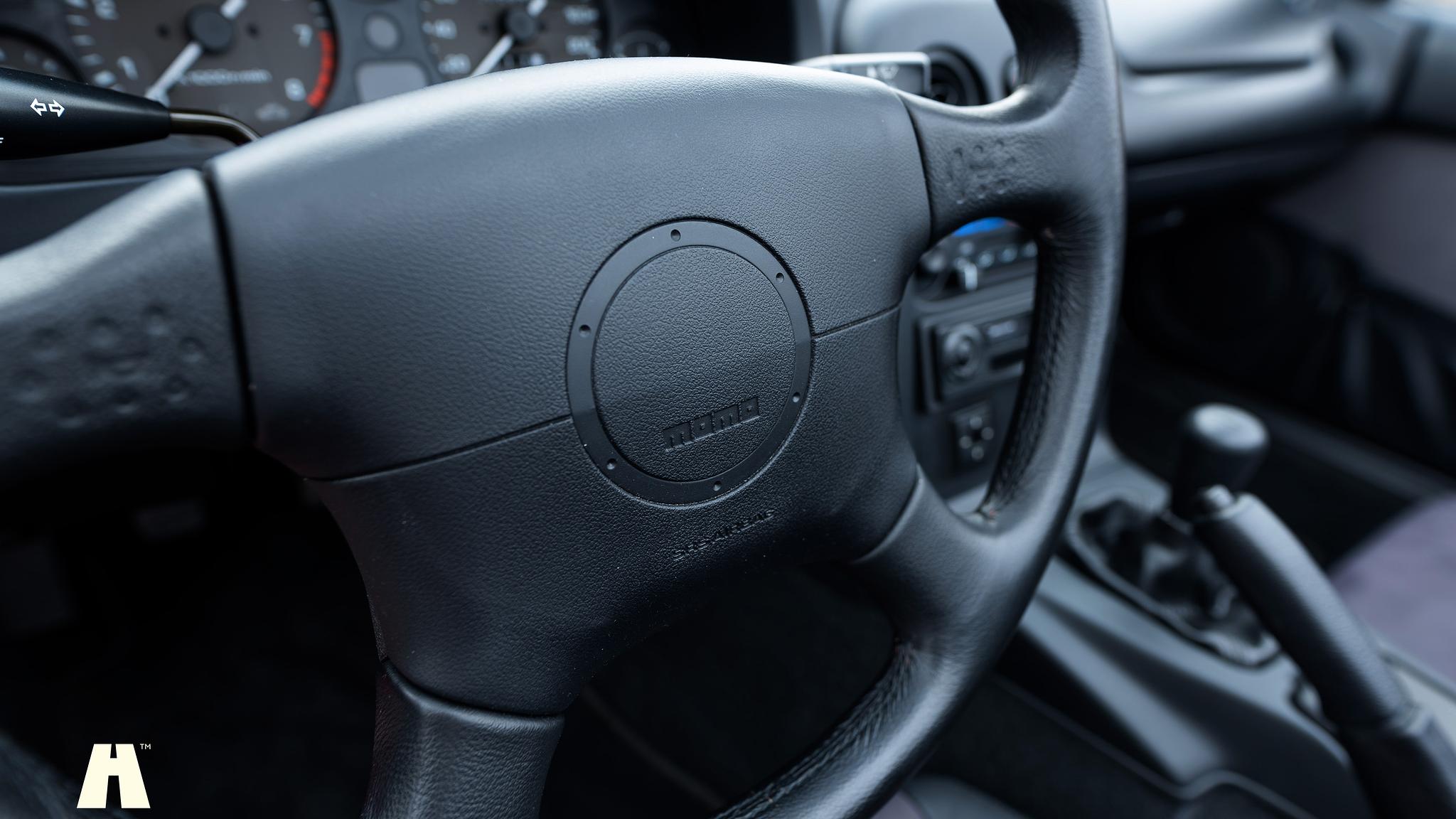Interior image of 1997 Mazda MX-5 (15)