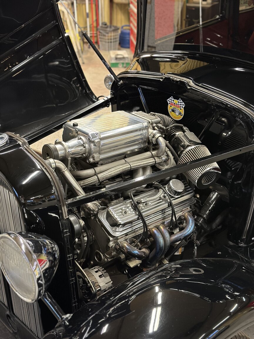 Image of 1927 Pontiac Custom Rod mechanics