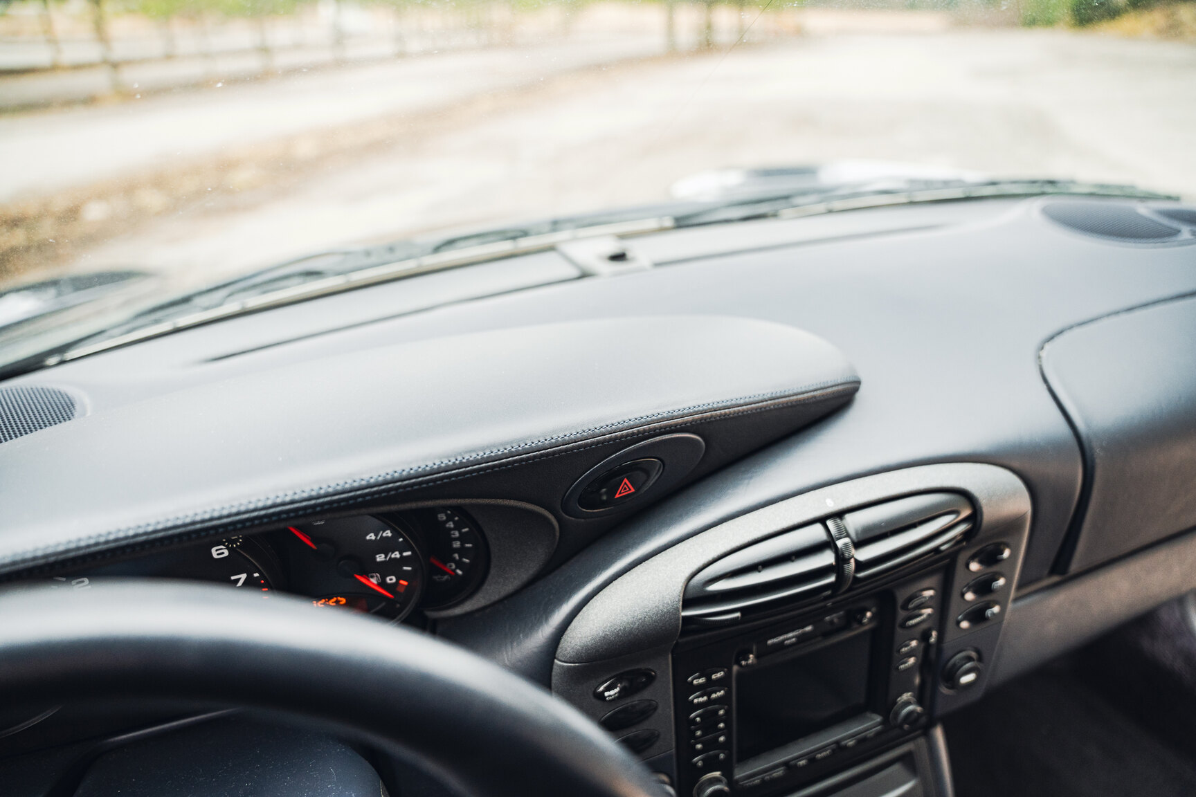 Interior image of 1999 Porsche 911 Carrera 4