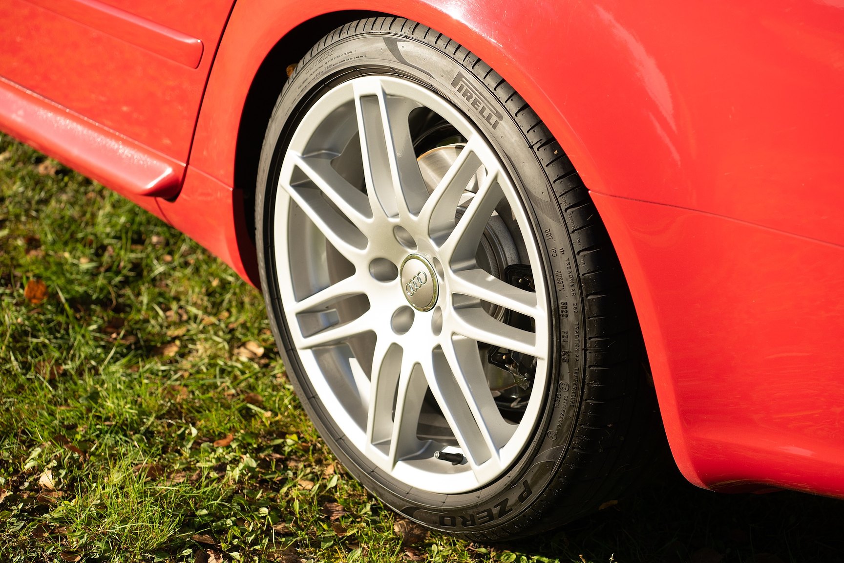 Exterior image of 2007 Audi  S4 quattro 4.2 V8 manuell