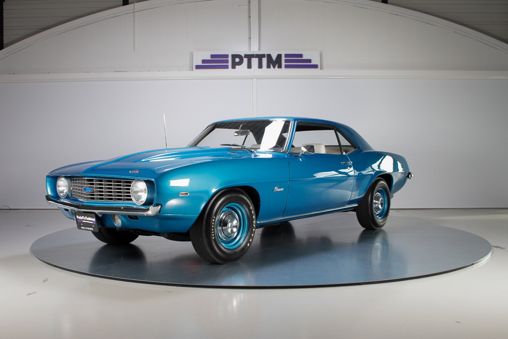 Exteriörbild på 1969 Chevrolet Camaro COPO TRIBUTE