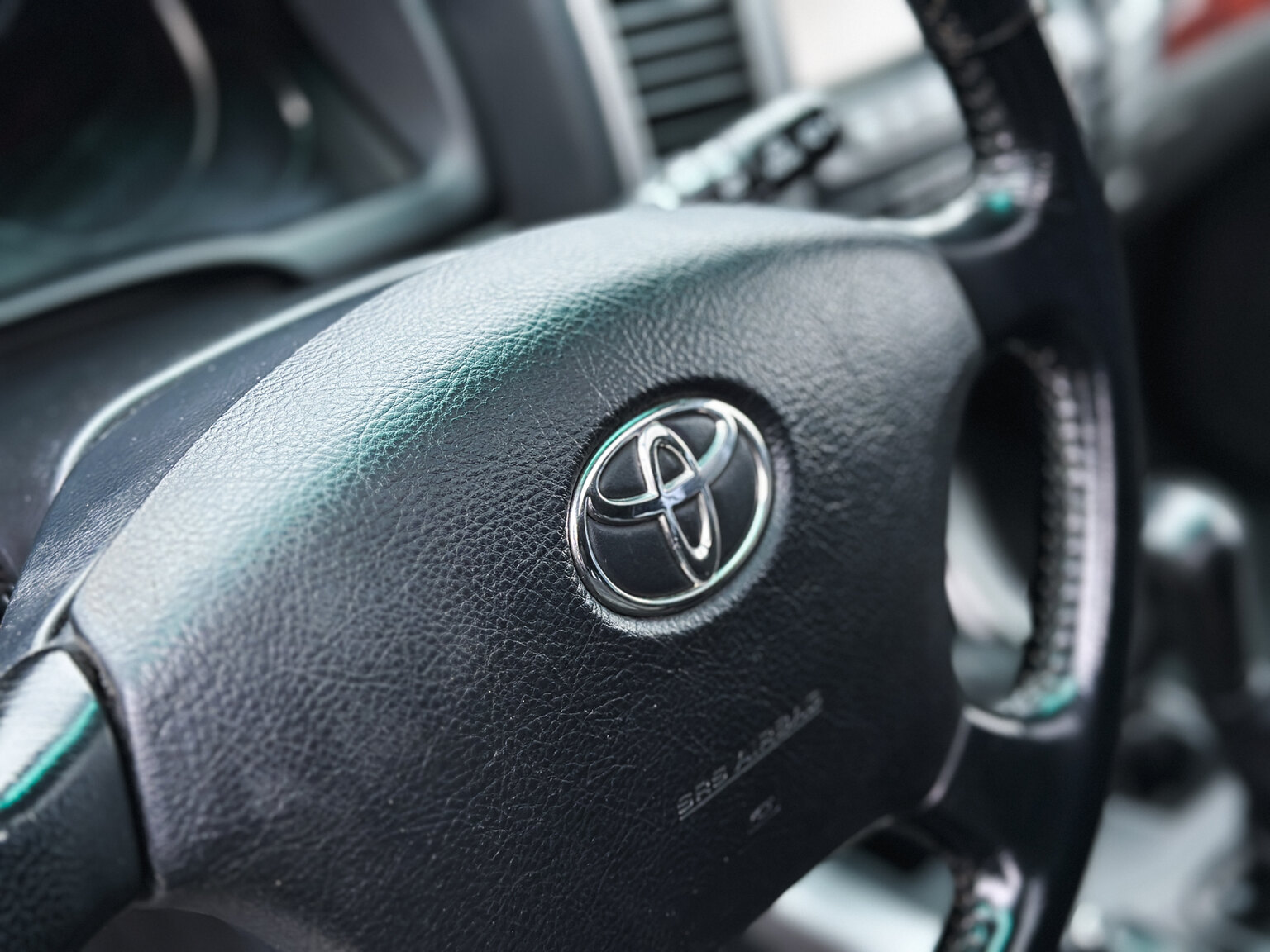 Interior image of 2004 Toyota Land Cruiser