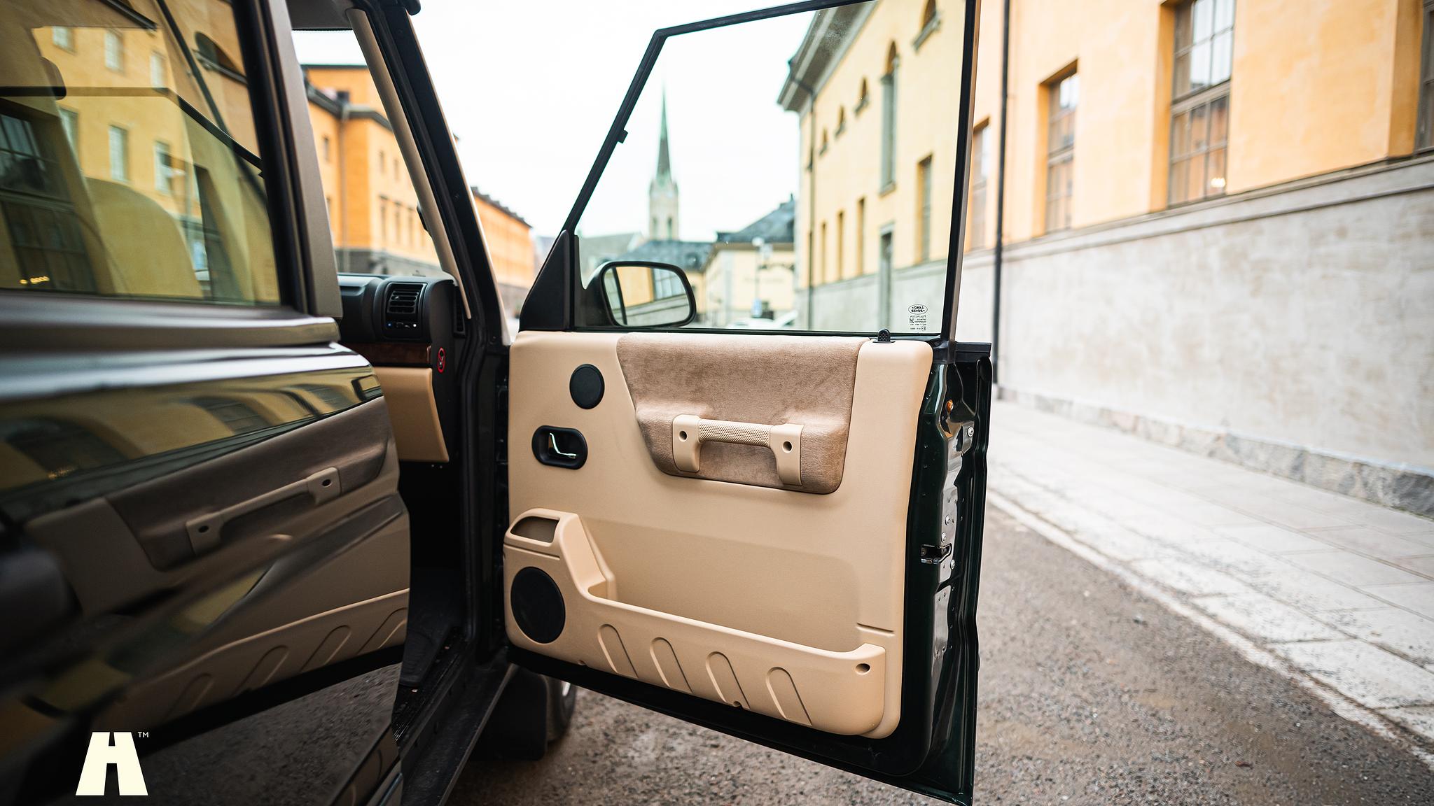 Innenraumfoto von 2003 Land Rover Discovery II, 2003