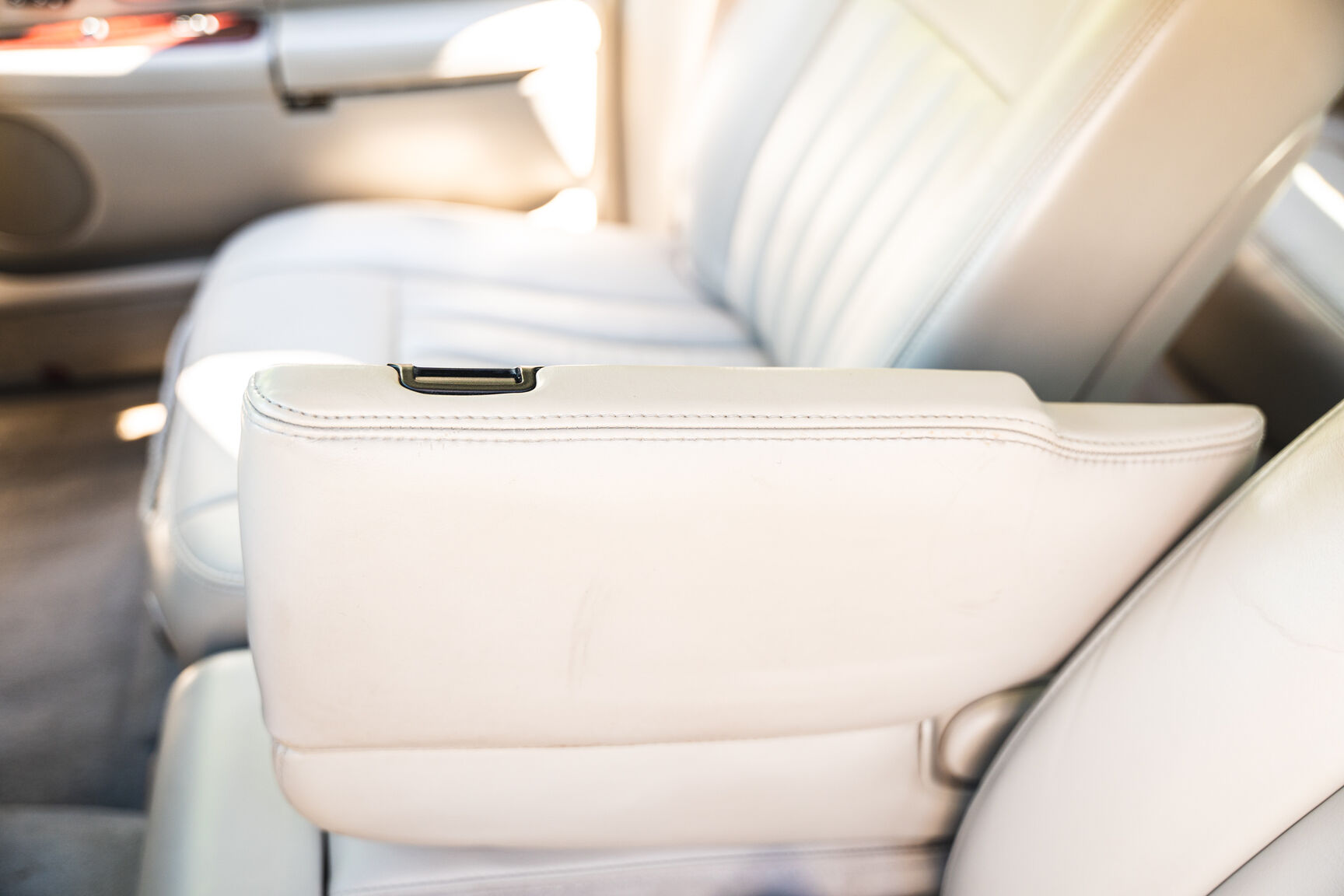 Interior image of 2003 Lincoln Town Car