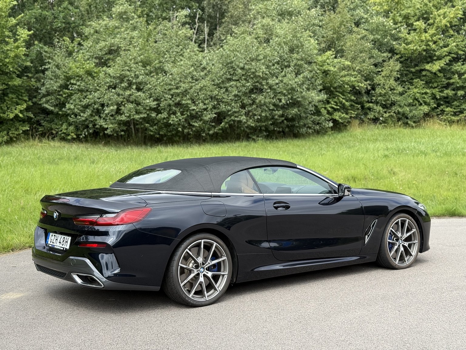 Exterior image of 2019 BMW M850i xDrive Convertible Steptronic