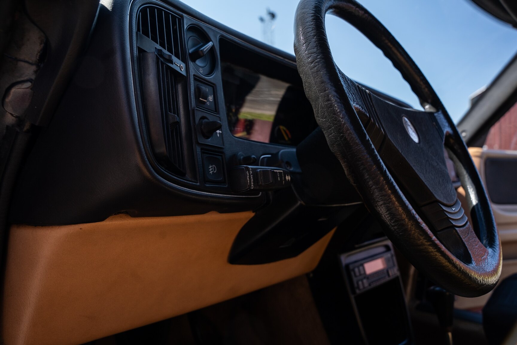 Innenraumfoto von 1988 Saab 900 Turbo Convertible