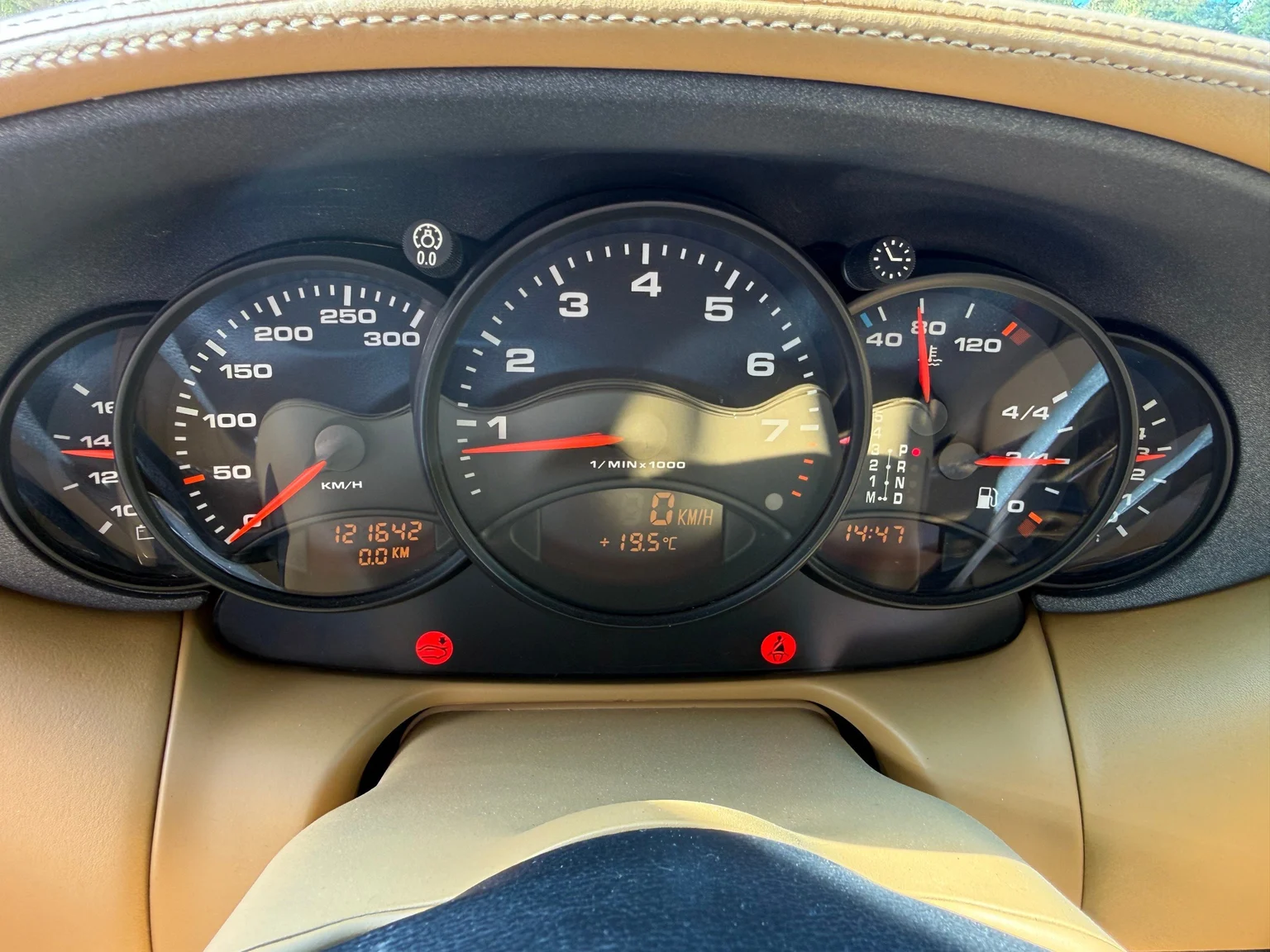 Image of 1998 Porsche 911 Carrera (23) mechanics