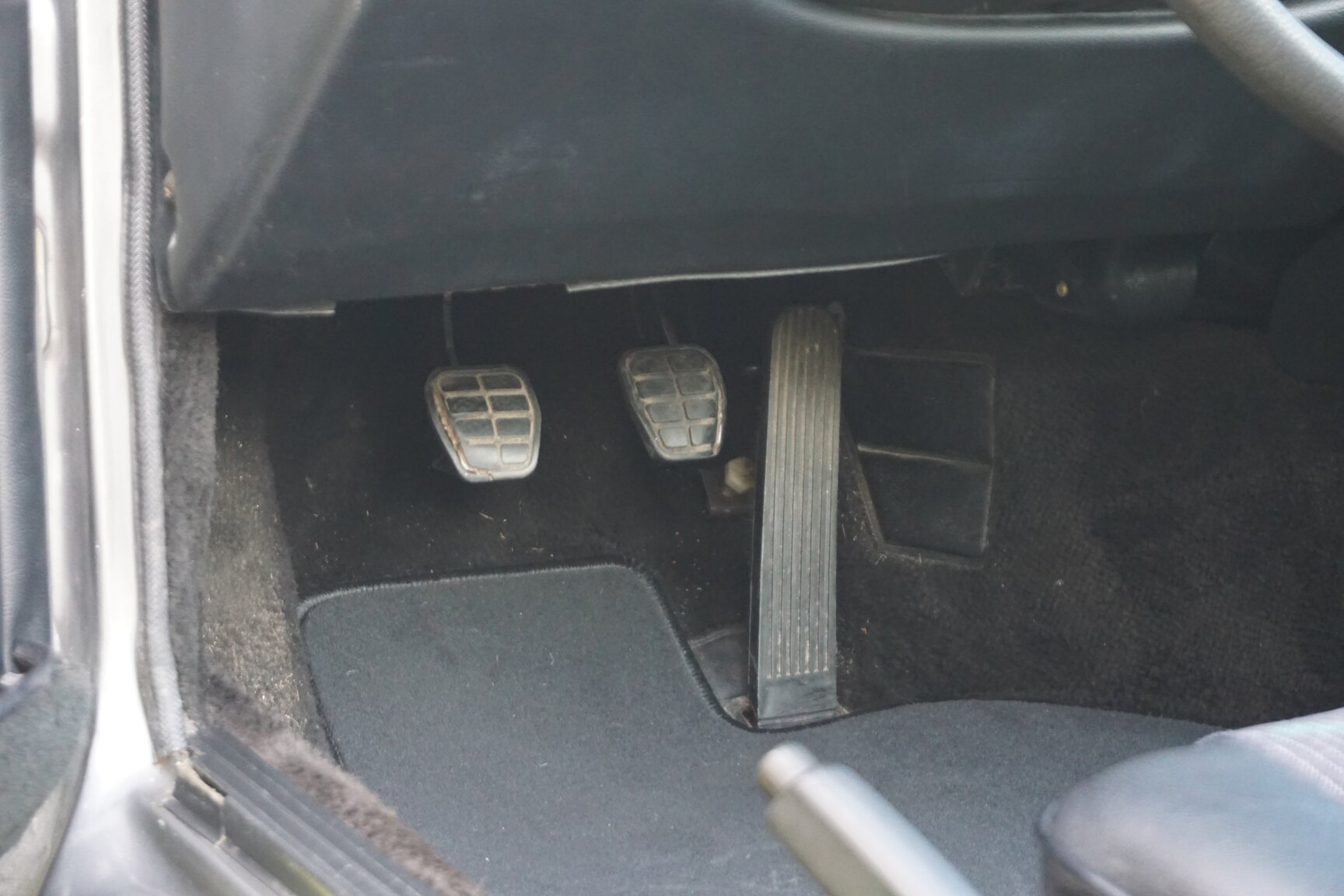 Interior image of 1985 Porsche 944 "NO RESERVE AUCTION"